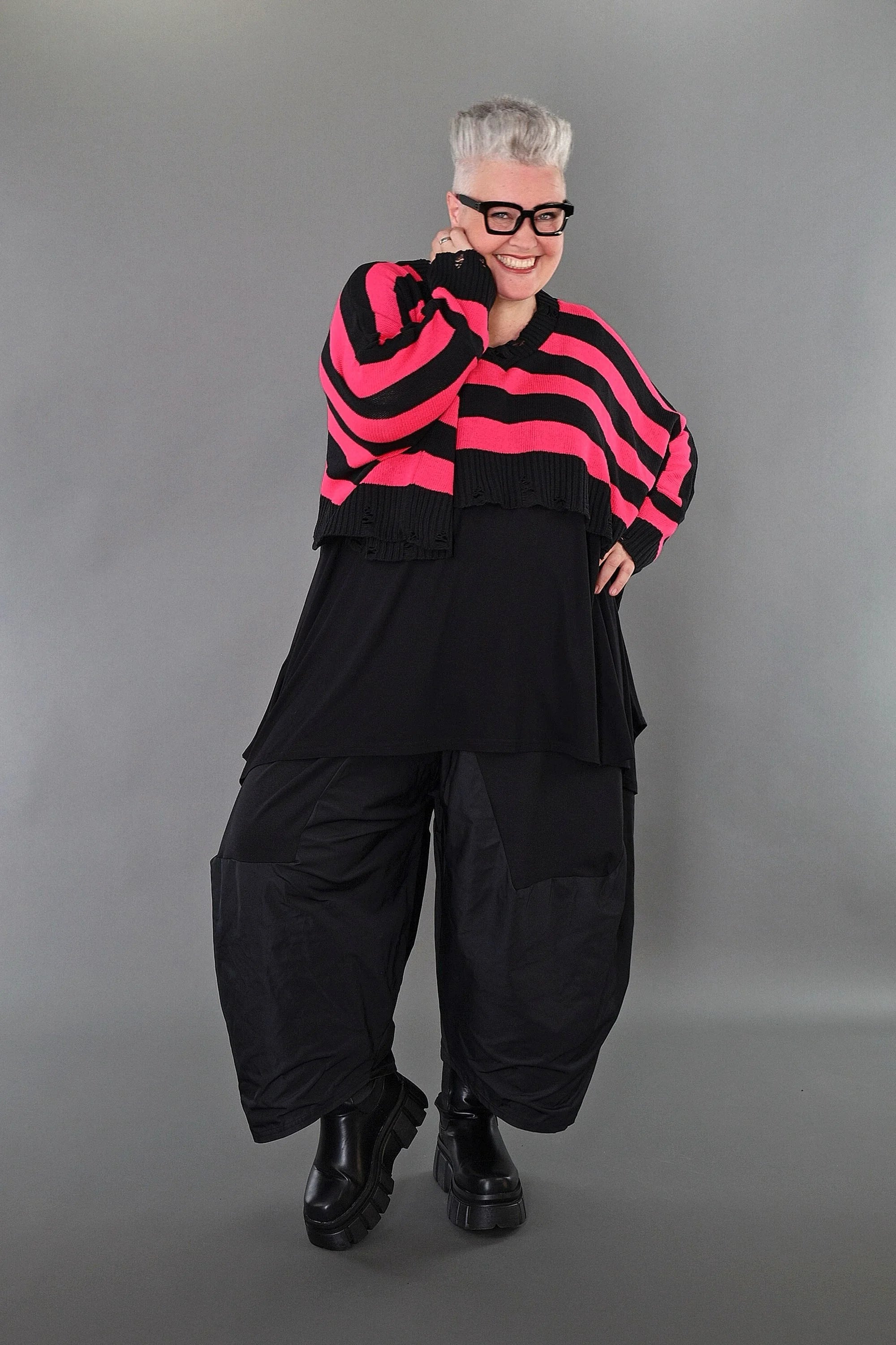  AKH Premium Überwurf in kastiger Form, aus Baumwolle, P1007.2537, Schwarz/Fuchsia, Schick