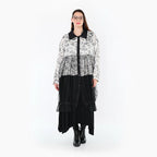  AKH Premium Bluse in gerader Form, aus Viskose, P1010.7136, Schwarz/Weiß, Grafik, Schick