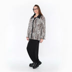 AKH Premium Bluse in gerundeter Form, aus Polyester, P1018.7151, Ecru/Braun/Schwarz