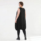 Ausgefallenes Ballonkleid aus leichtem Tencel Popeline für den modernen Lagenlook, Schwarz/Weiß