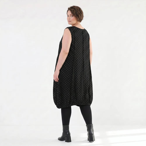 Ausgefallenes Ballonkleid aus leichtem Tencel Popeline für den modernen Lagenlook, Schwarz/Weiß