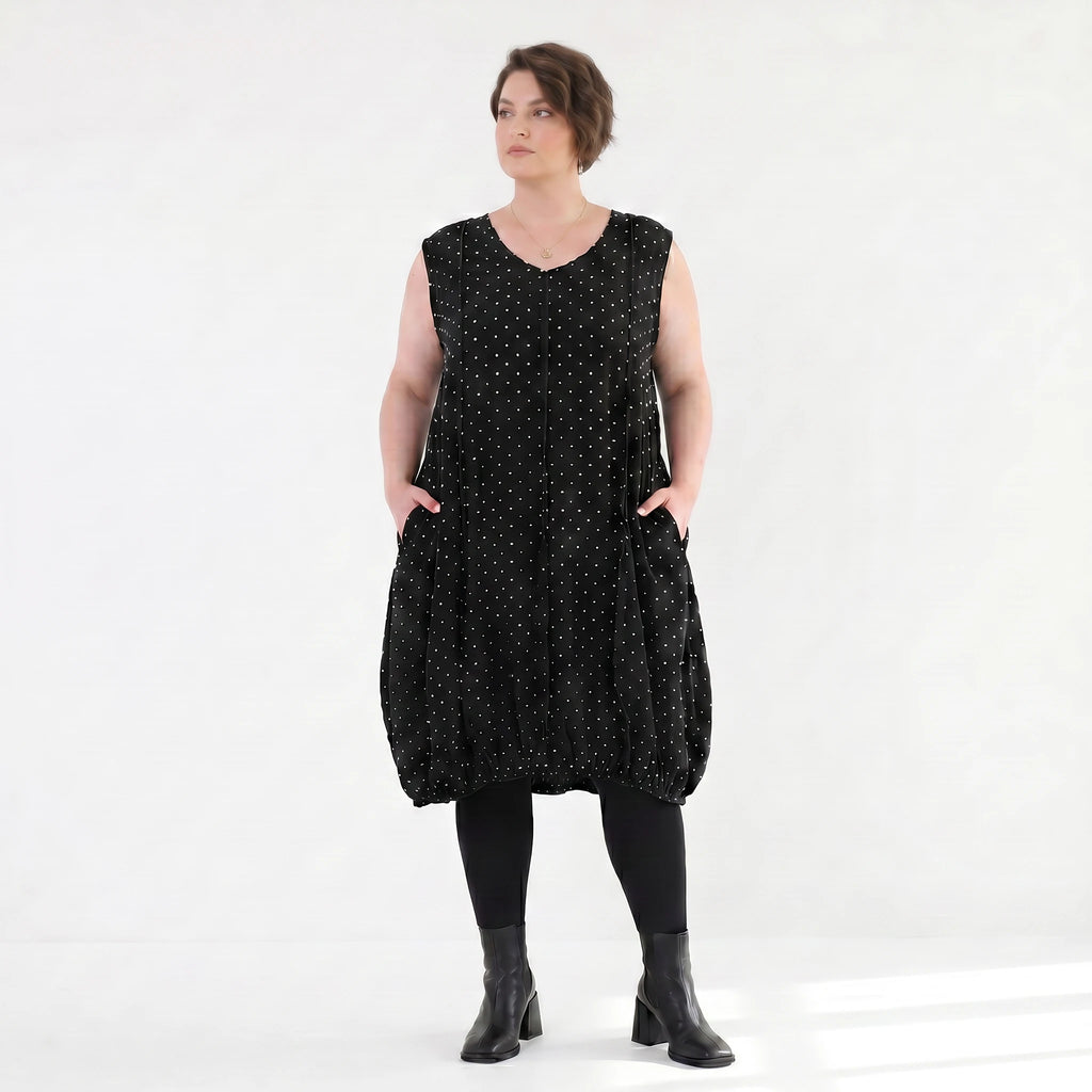 Ausgefallenes Ballonkleid aus leichtem Tencel Popeline für den modernen Lagenlook, Schwarz/Weiß