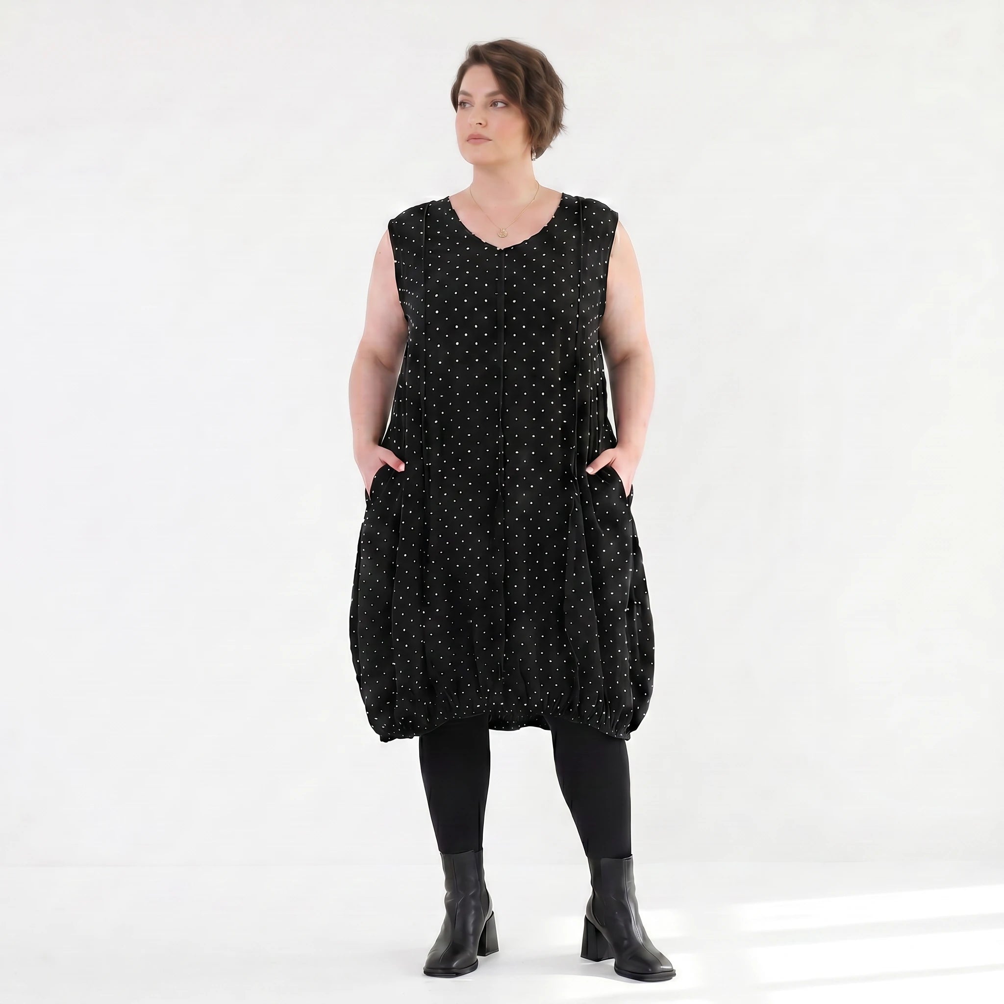 Ausgefallenes Ballonkleid aus leichtem Tencel Popeline für den modernen Lagenlook, Schwarz/Weiß