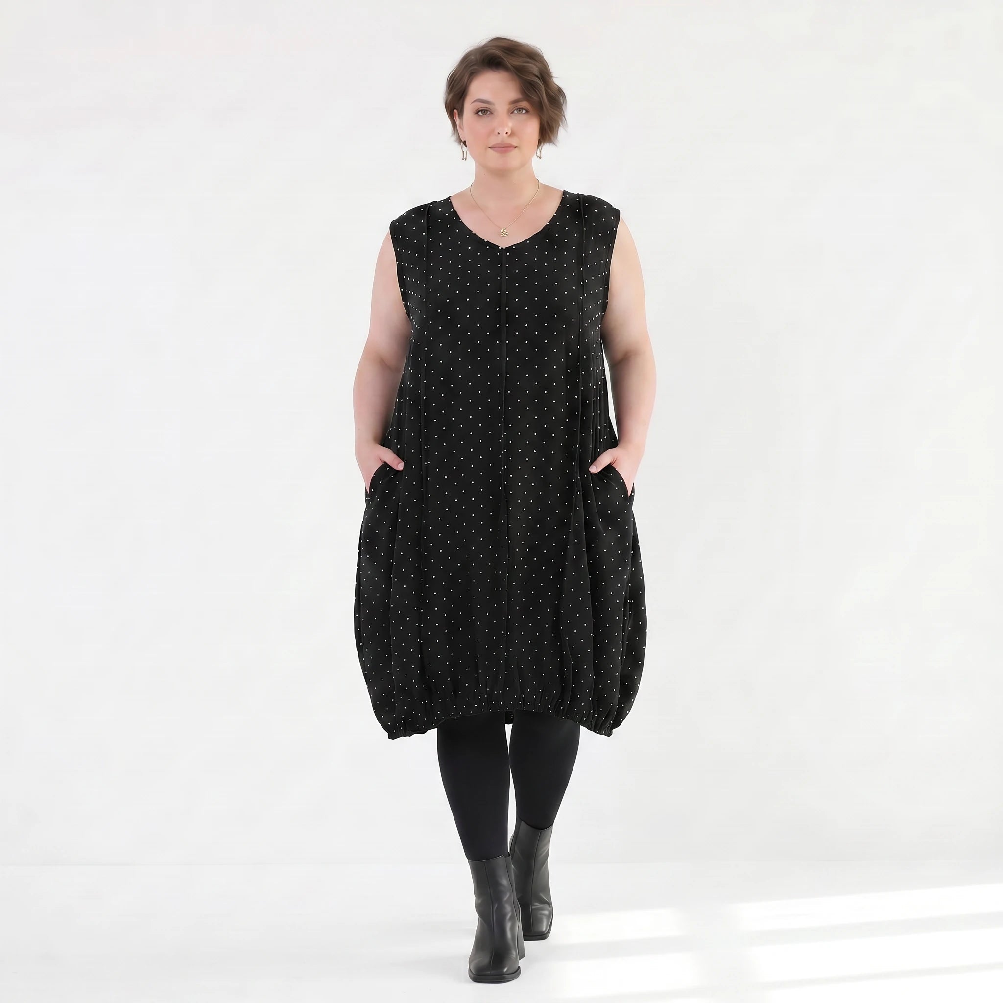 Ausgefallenes Ballonkleid aus leichtem Tencel Popeline für den modernen Lagenlook, Schwarz/Weiß