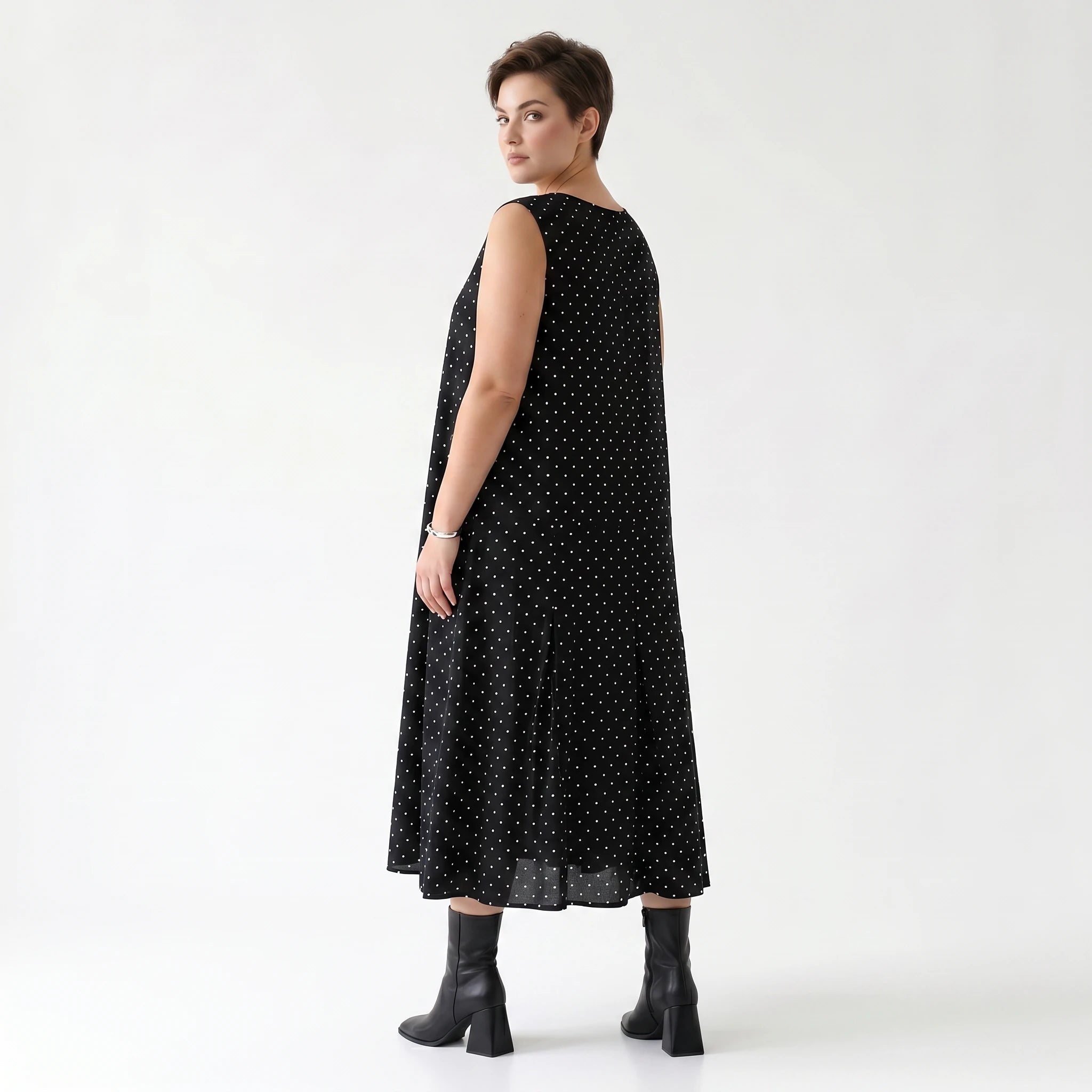 Luftiges Ballon Kleid aus fein leichter Popeline im ausgefallenen Lagenlook mit Punkten, Schwarz/Weiß