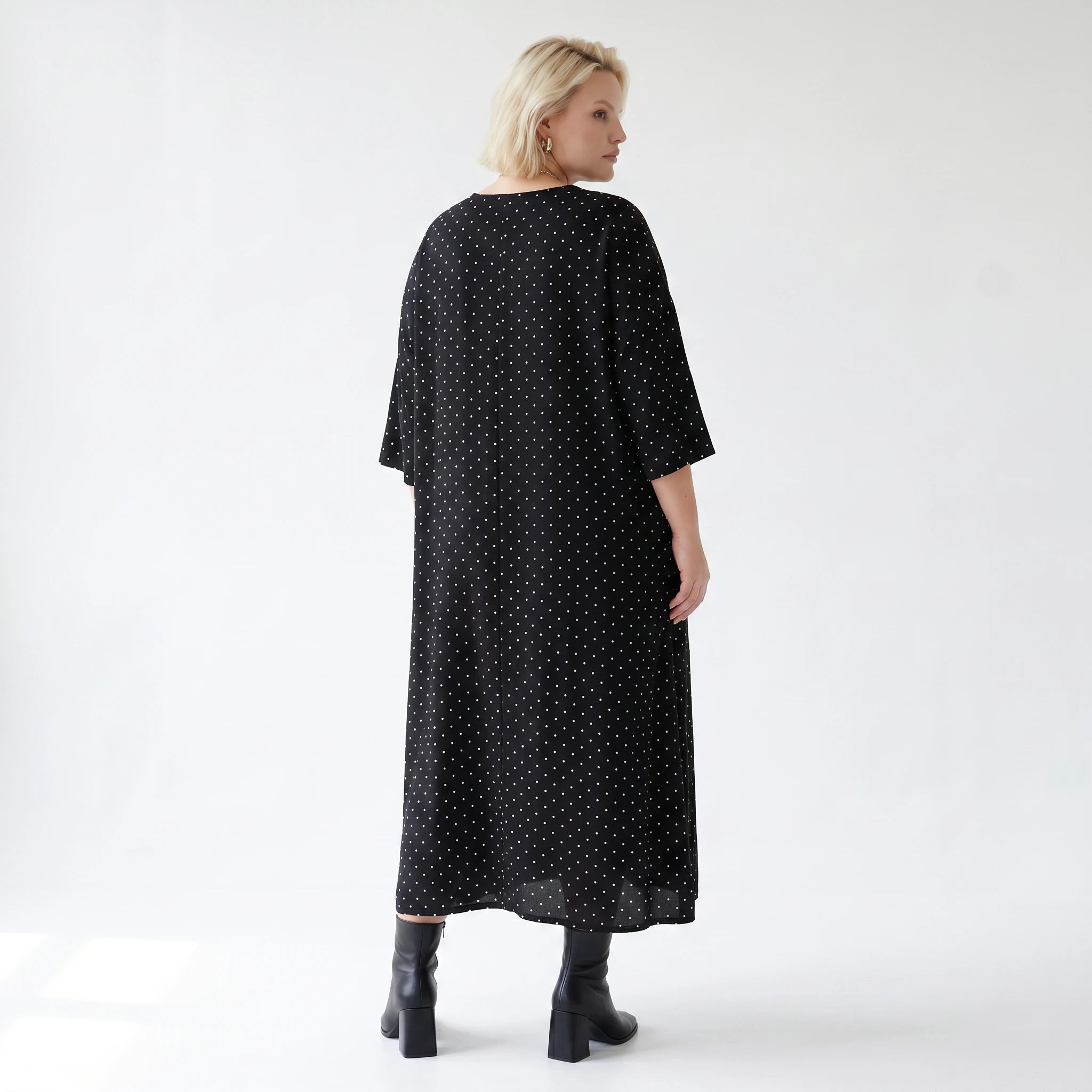 Ausgefallenes Ballon Kleid im modernen Lagenlook aus feiner, luftiger Popeline Qualität, Schwarz/Weiß