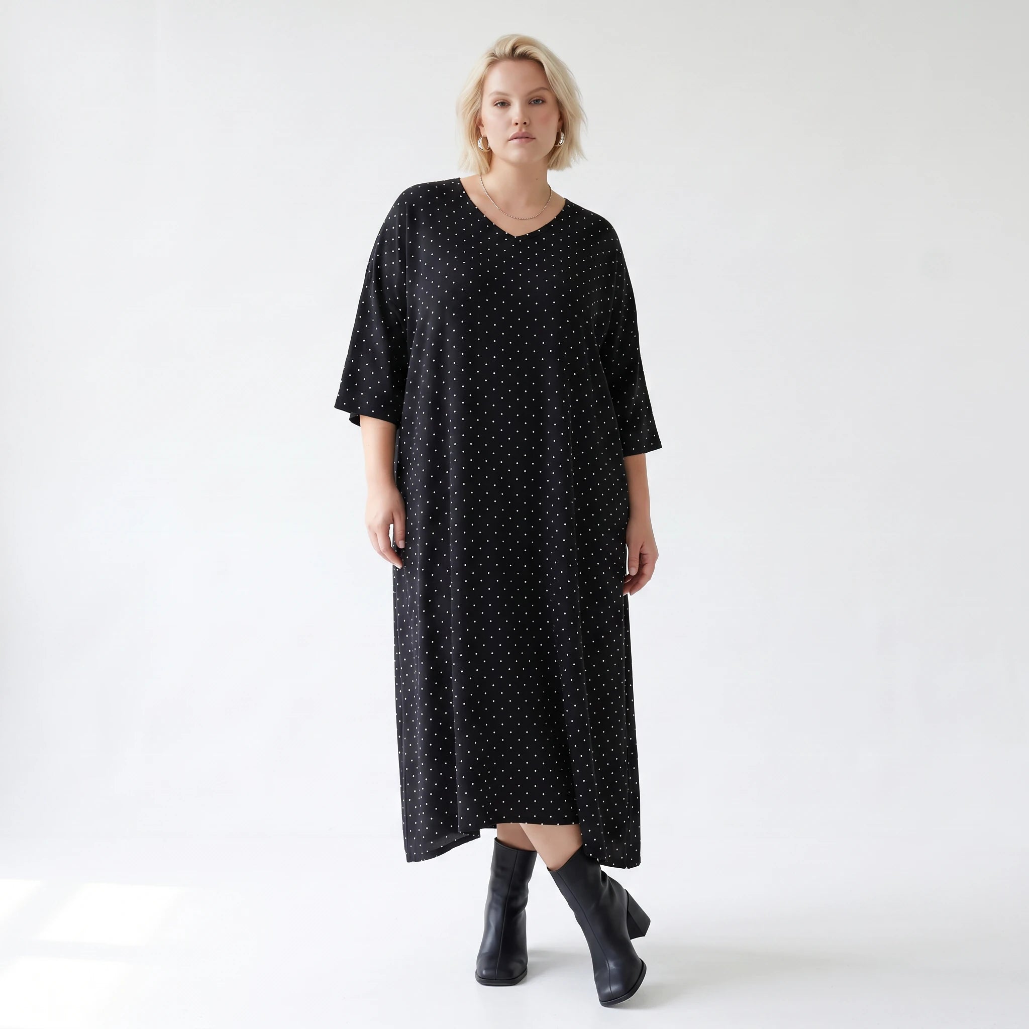 Ausgefallenes Ballon Kleid im modernen Lagenlook aus feiner, luftiger Popeline Qualität, Schwarz/Weiß