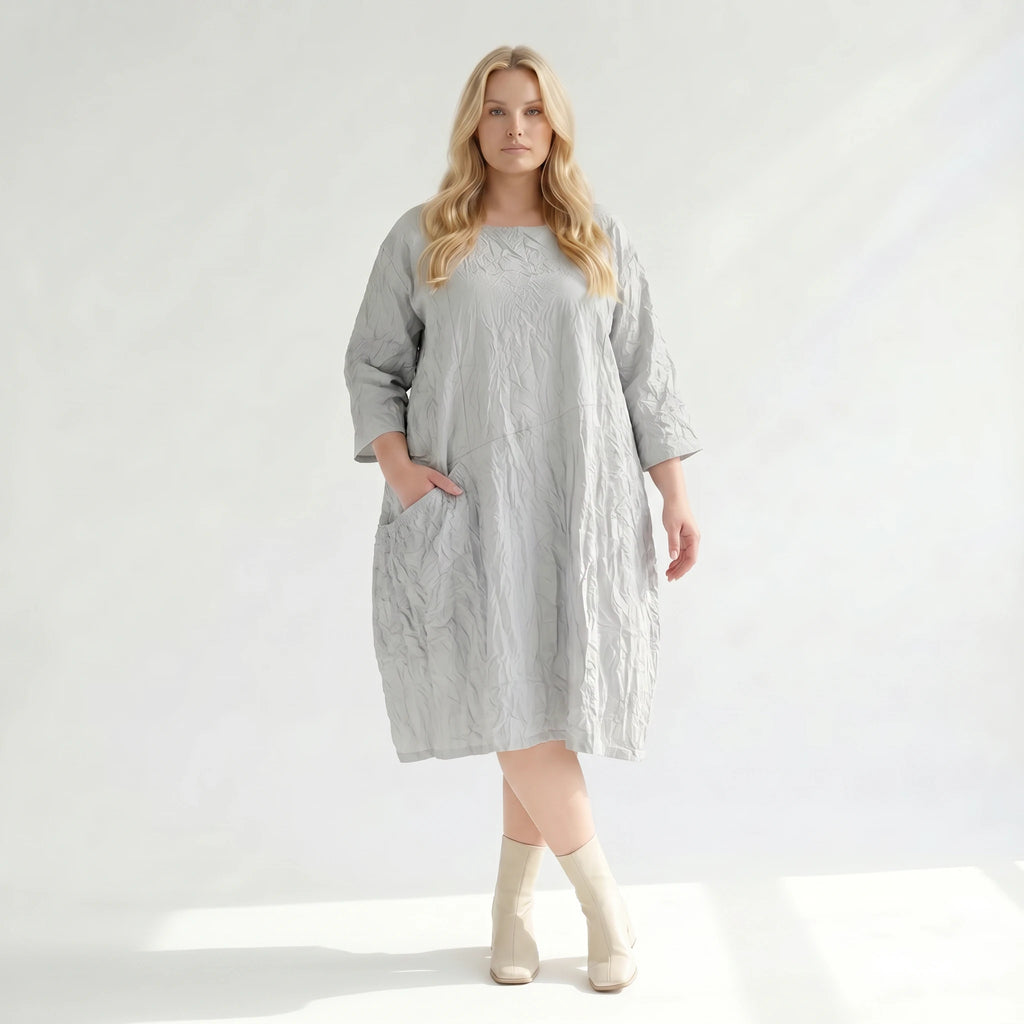 Ausgefallenes Oversize Ballon Kleid im luftigen Lagenlook mit stilvollem Crash Effekt, Grau