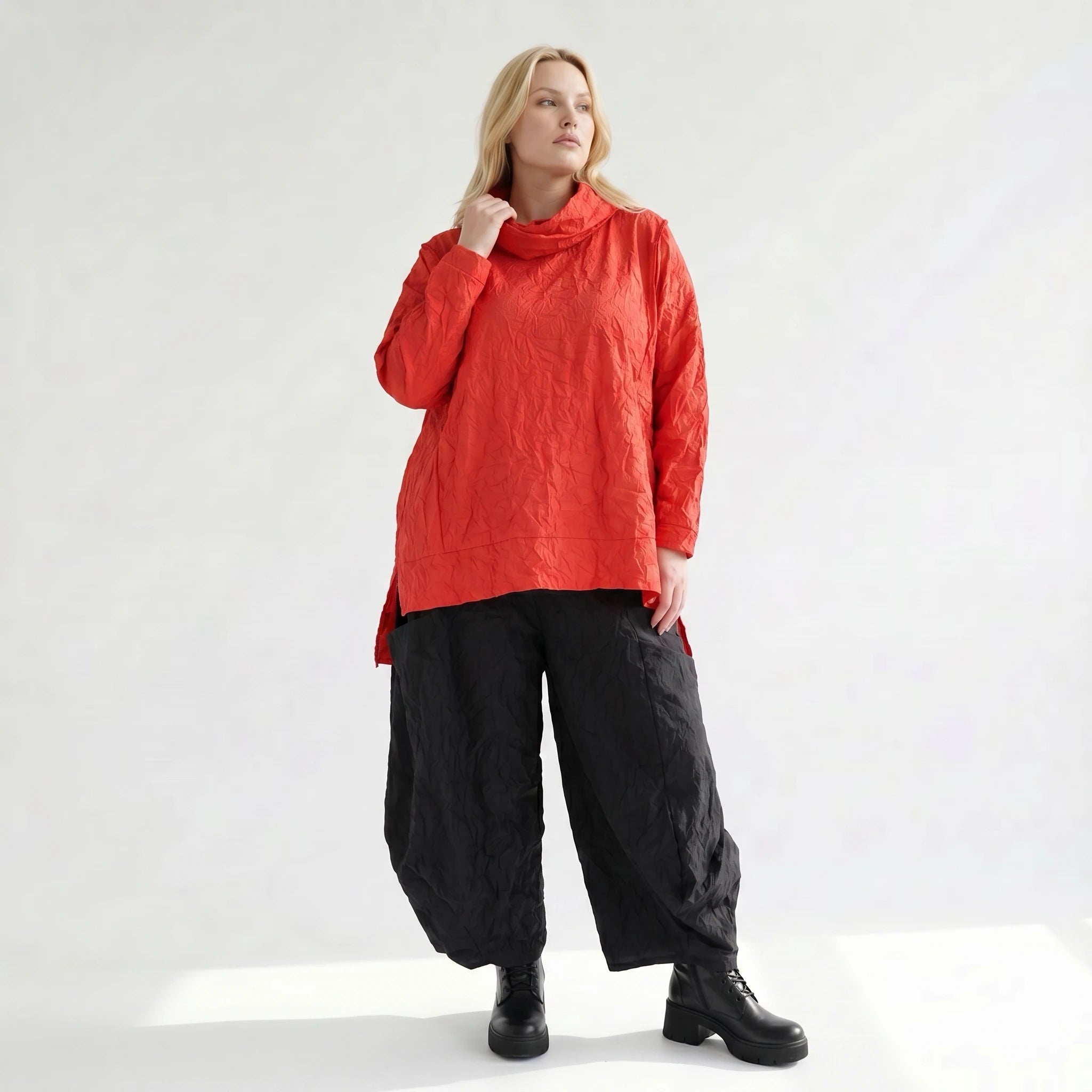 Oversize Lagenlook Shirt mit luftigem Crash-Effekt, geradem Schnitt und Rollkragen, Rot