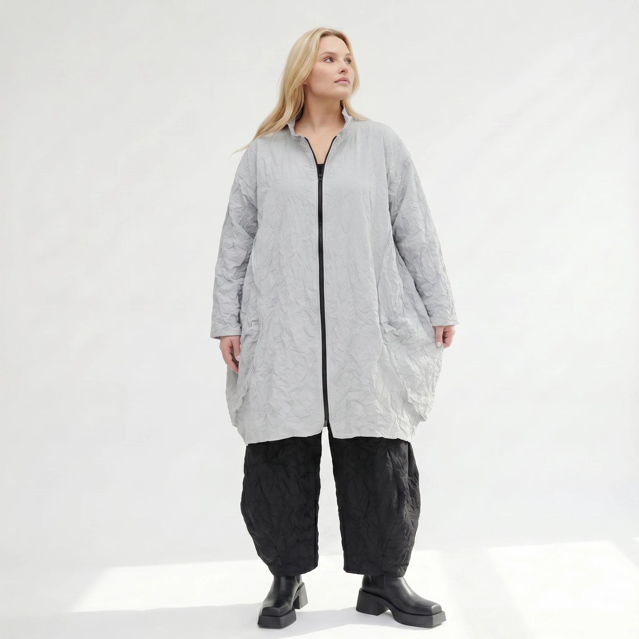 Luftig leichter Oversize Lagenlook Ballonmantel aus pflegeleichtem Crash Popeline, Grau