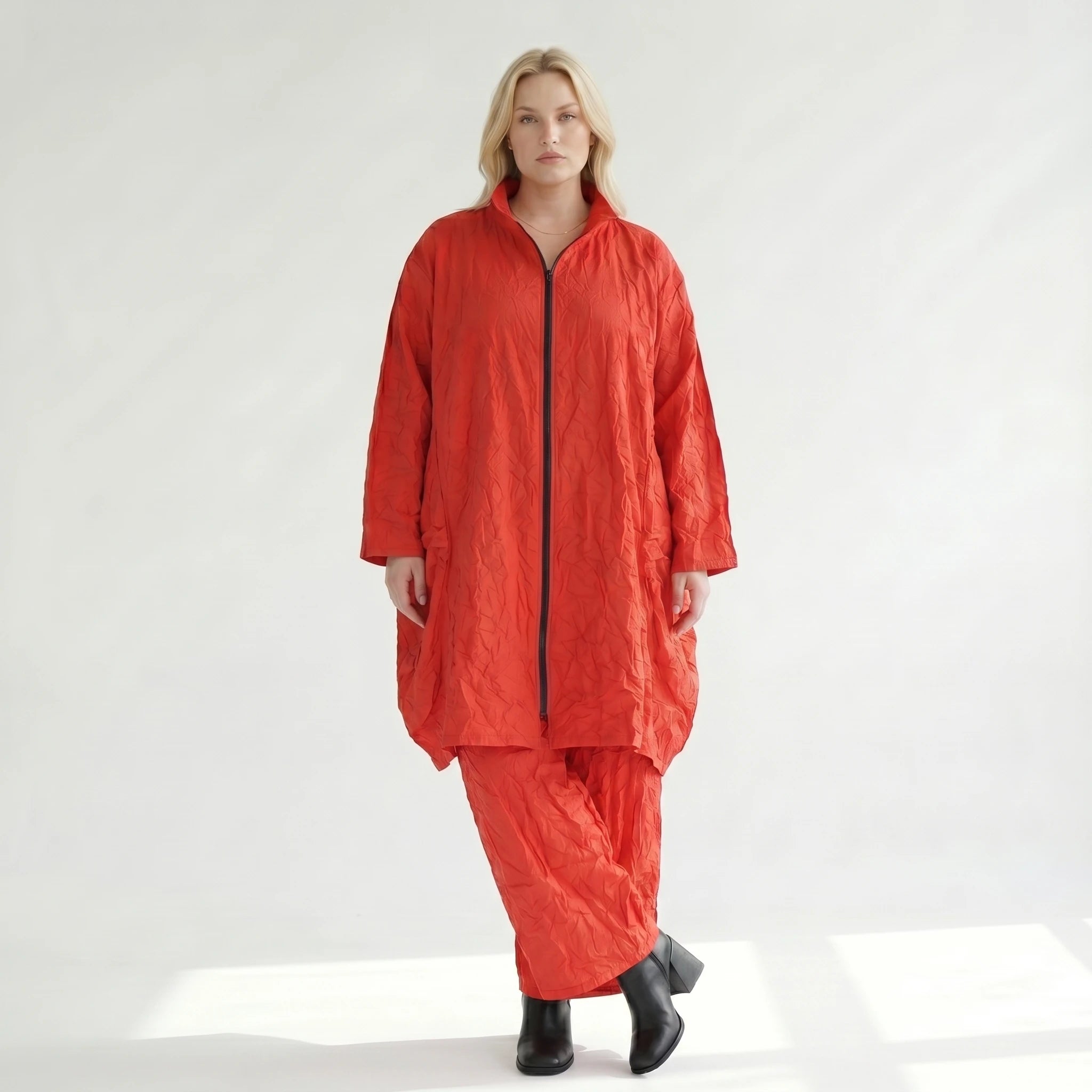 Ausgefallene Oversize Jacke im Lagenlook mit luftigem Ballonschnitt und einzigartiger Struktur, Rot