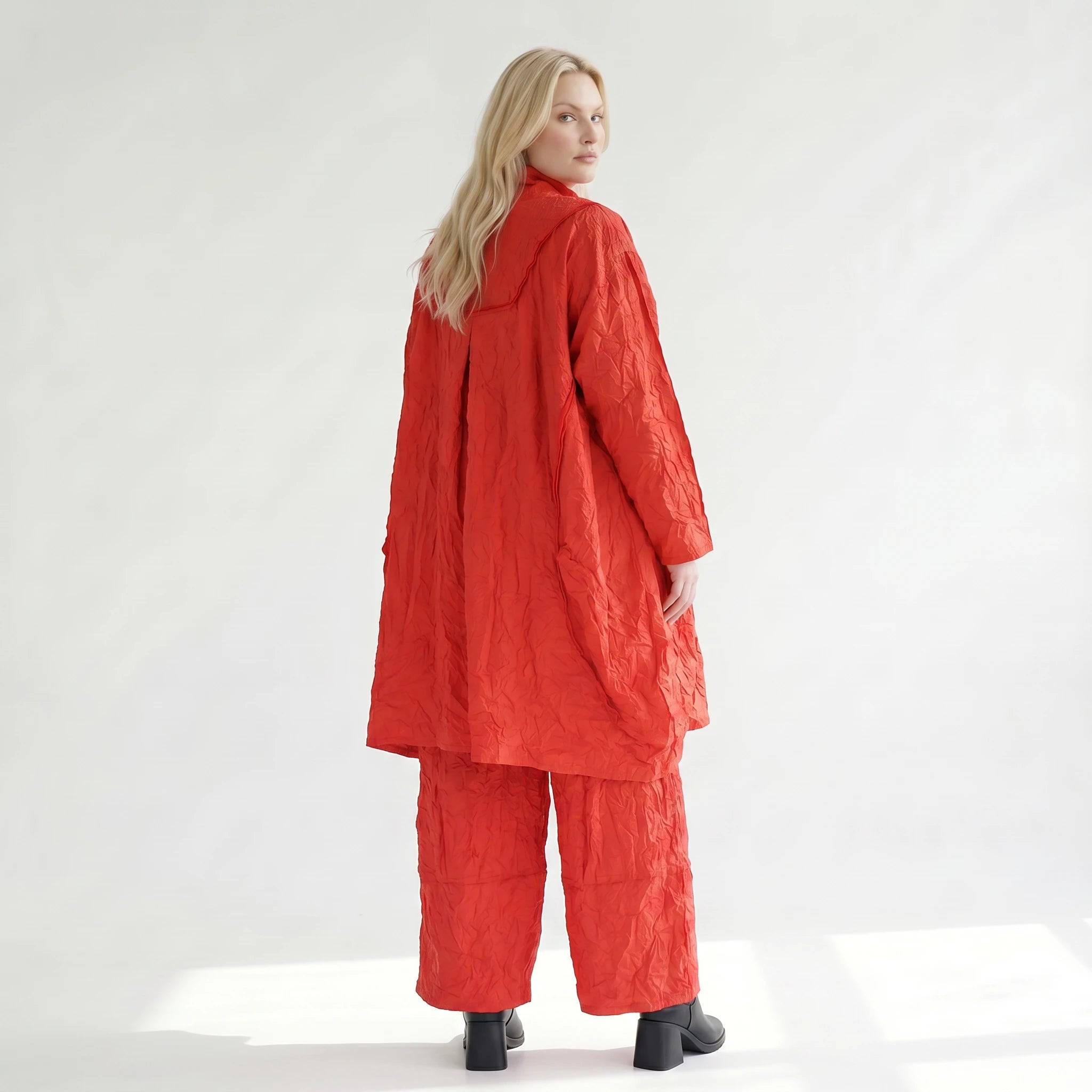 Ausgefallene Oversize Jacke im Lagenlook mit luftigem Ballonschnitt und einzigartiger Struktur, Rot