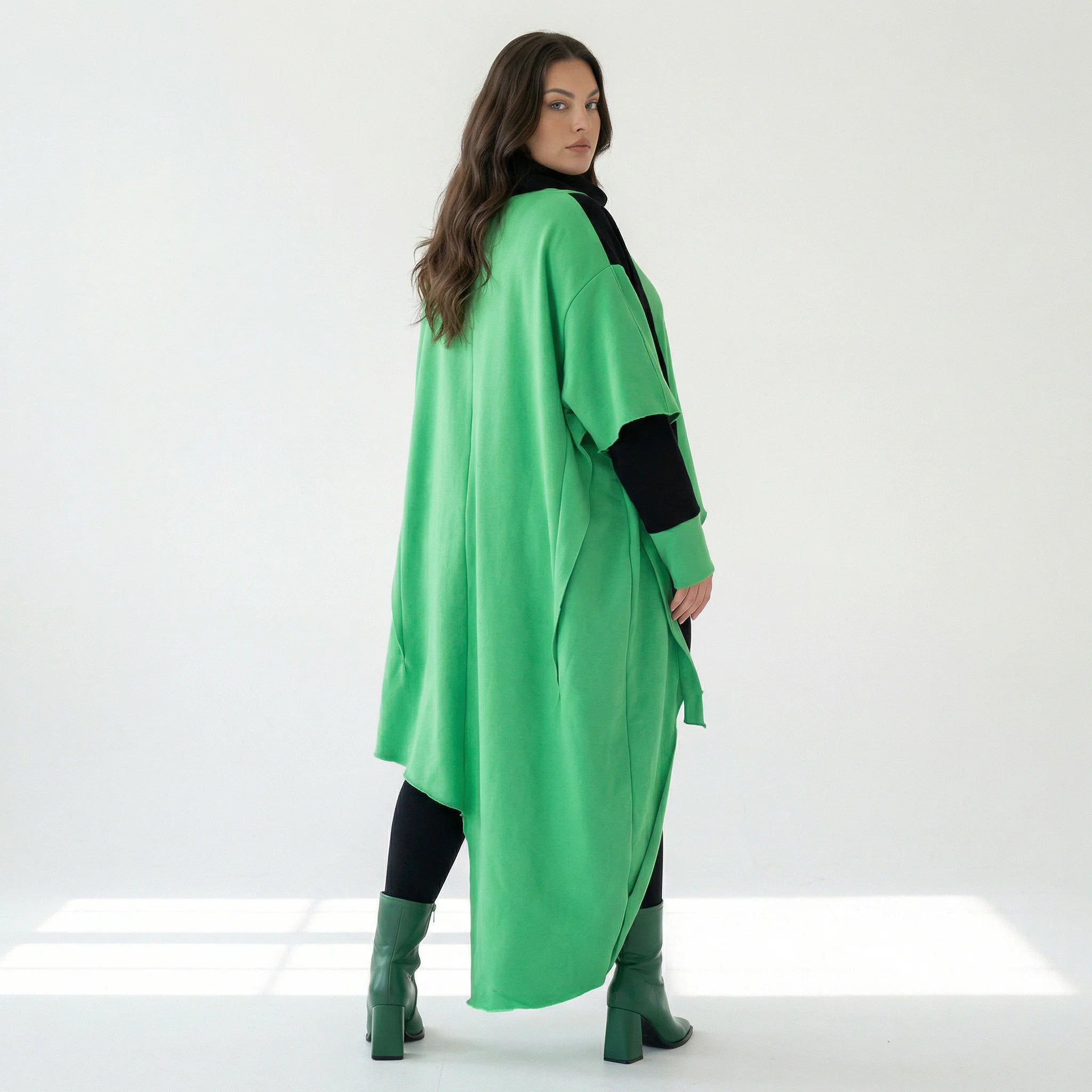  Bukezy Tunika in Vokuhila-Form, aus Baumwolle, 2004, Grün/Schwarz, Ausgefallen, Zeitlos