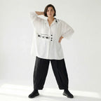 Leichte Oversize-Bluse in Weiß aus Slinky-Material – luftig, glatt & halbdurchsichtig | Modeare