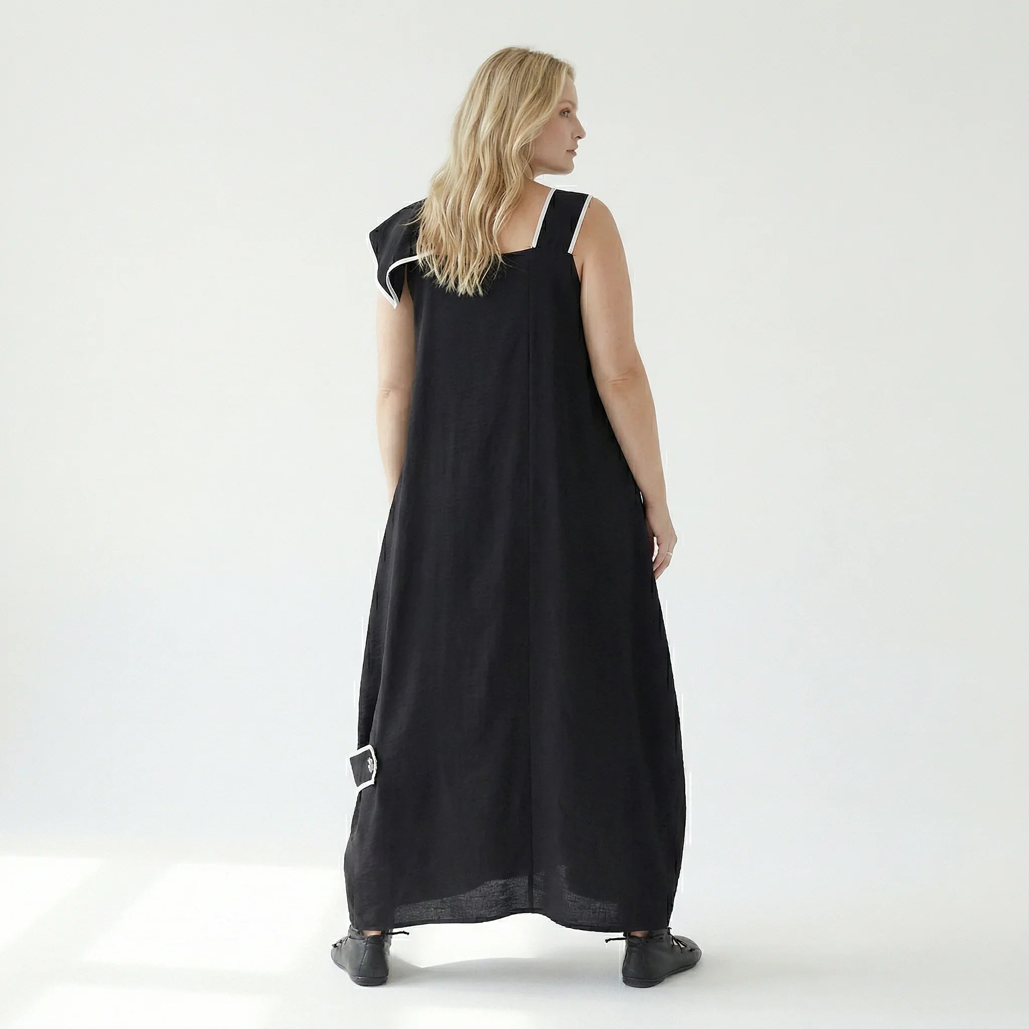 Damen Kleid schwarz LUANI Avantgarde Look mit Applikationen, Baumwollmix, EU 40 bis 48