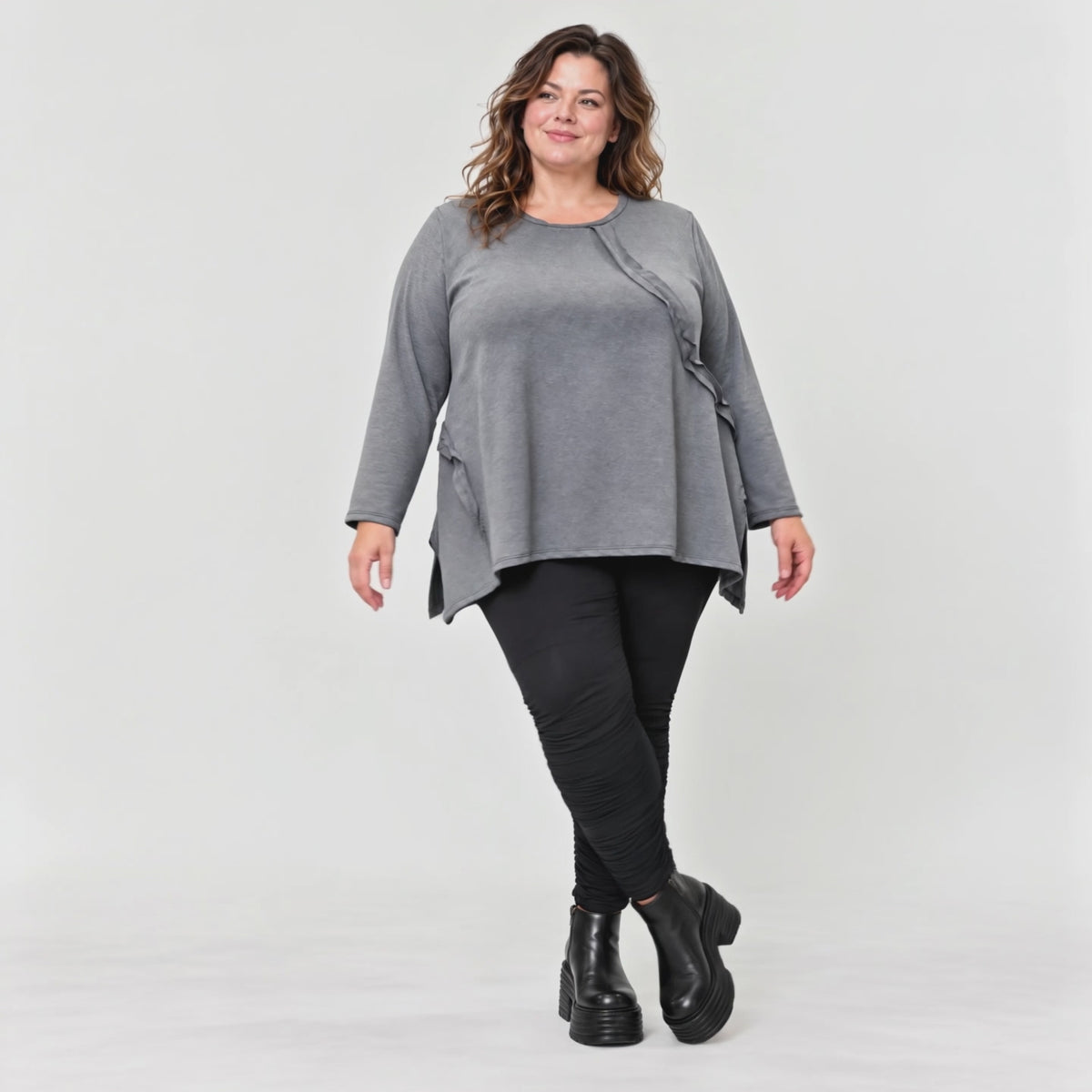 Weiches Langarmshirt in Grau mit fließender A-Linie aus feinem Jersey mit Elasthananteil
