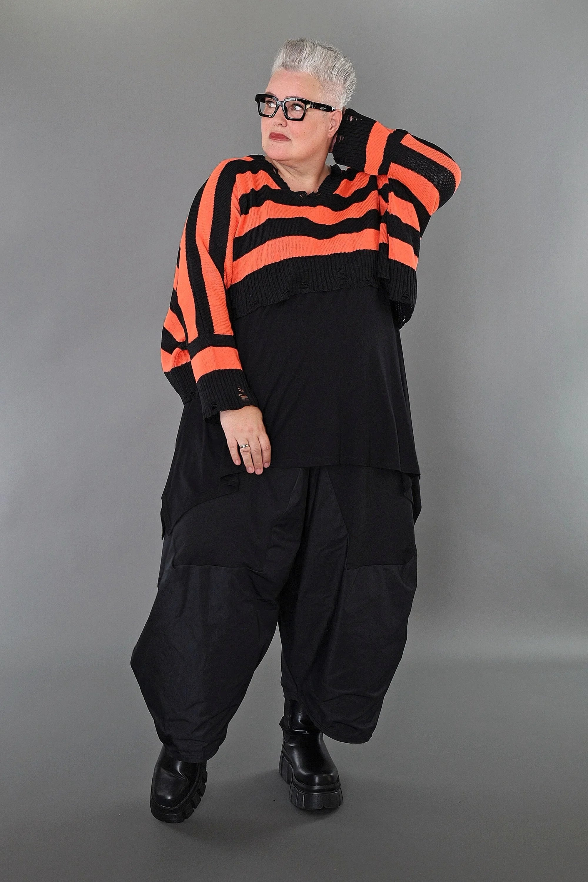  AKH Premium Überwurf in kastiger Form, aus Baumwolle, P1007.2537, Schwarz/Orange, Schick