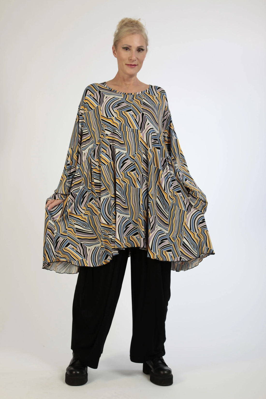  A-Form Bigshirt von AKH Fashion aus Viskose, 1169.06866, Blau-Gelb-Flieder, Schick, Modern