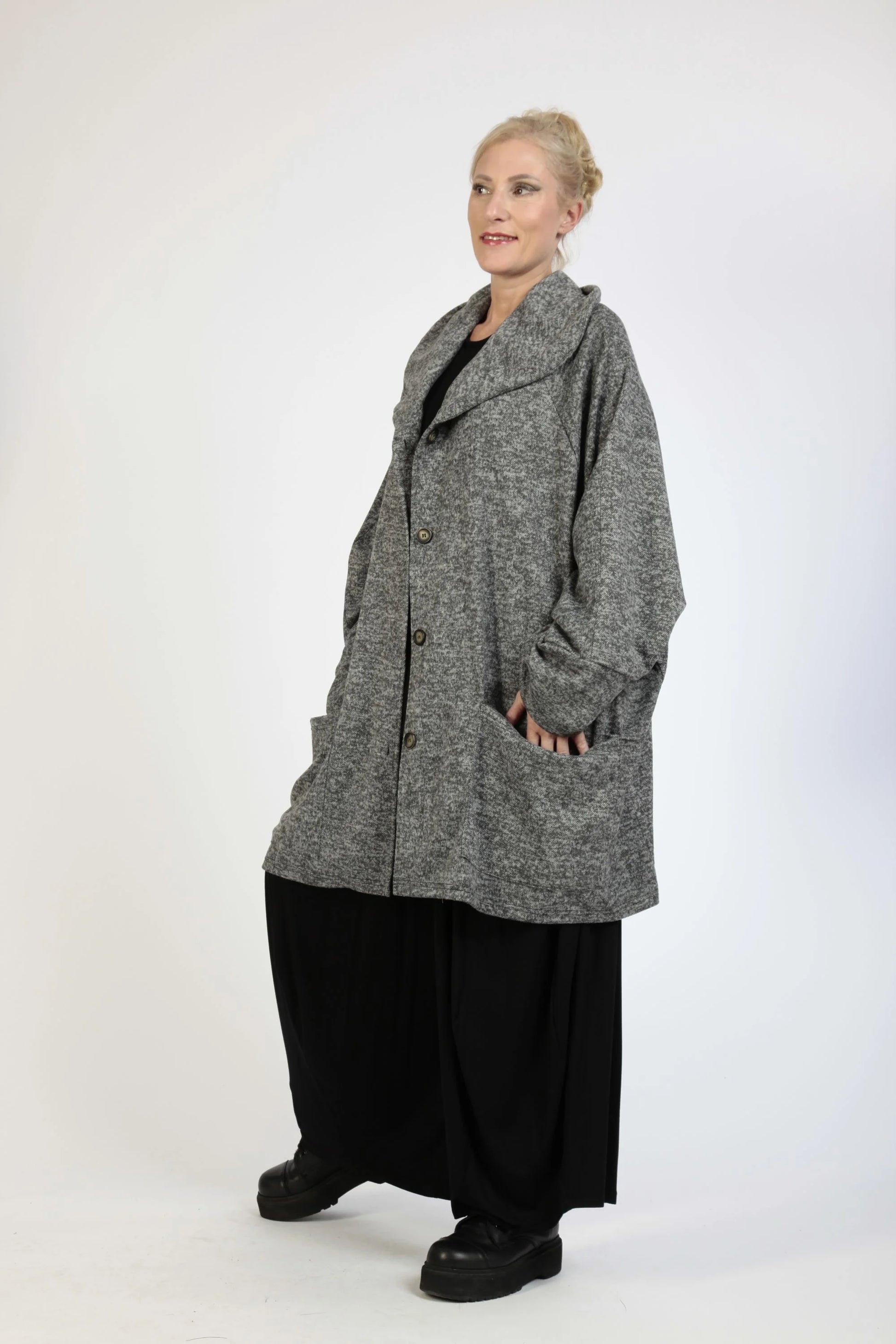  Jacke von AKH Fashion aus Polyester in kastiger Form, 1179.01845, Grau, Meliert, Schick