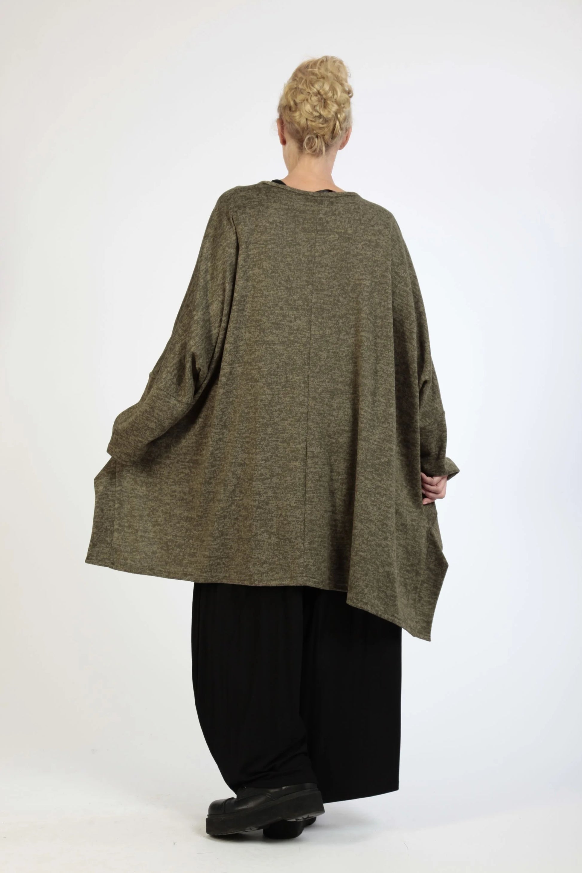  Bigshirt von AKH Fashion aus Polyester in Vokuhila-Form, 1179.06861, Olive, Schick, Modern