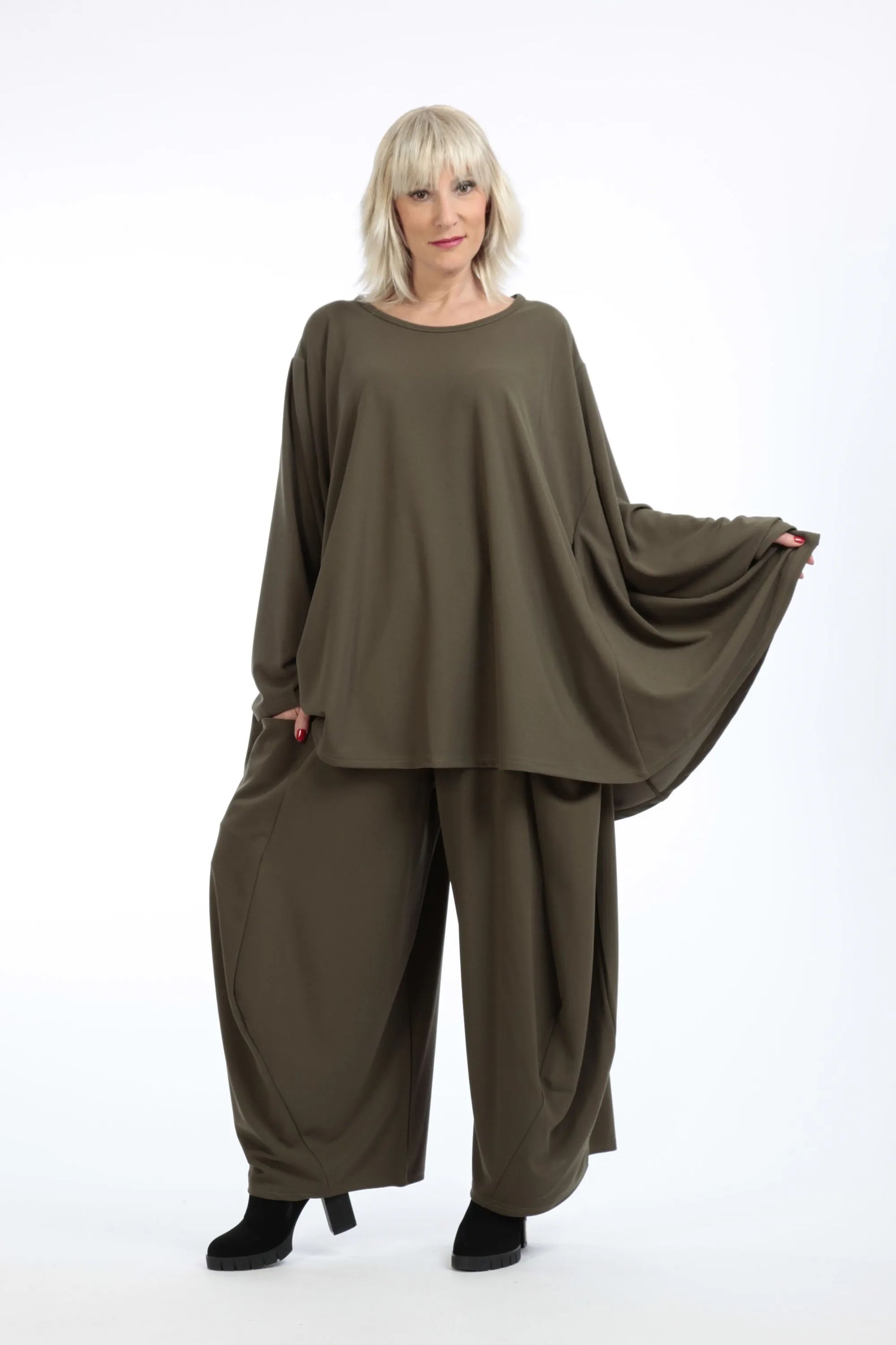  A-Form Bigshirt von AKH Fashion aus Materialmix, 1202.00593, Olive, Unifarben, Ausgefallen