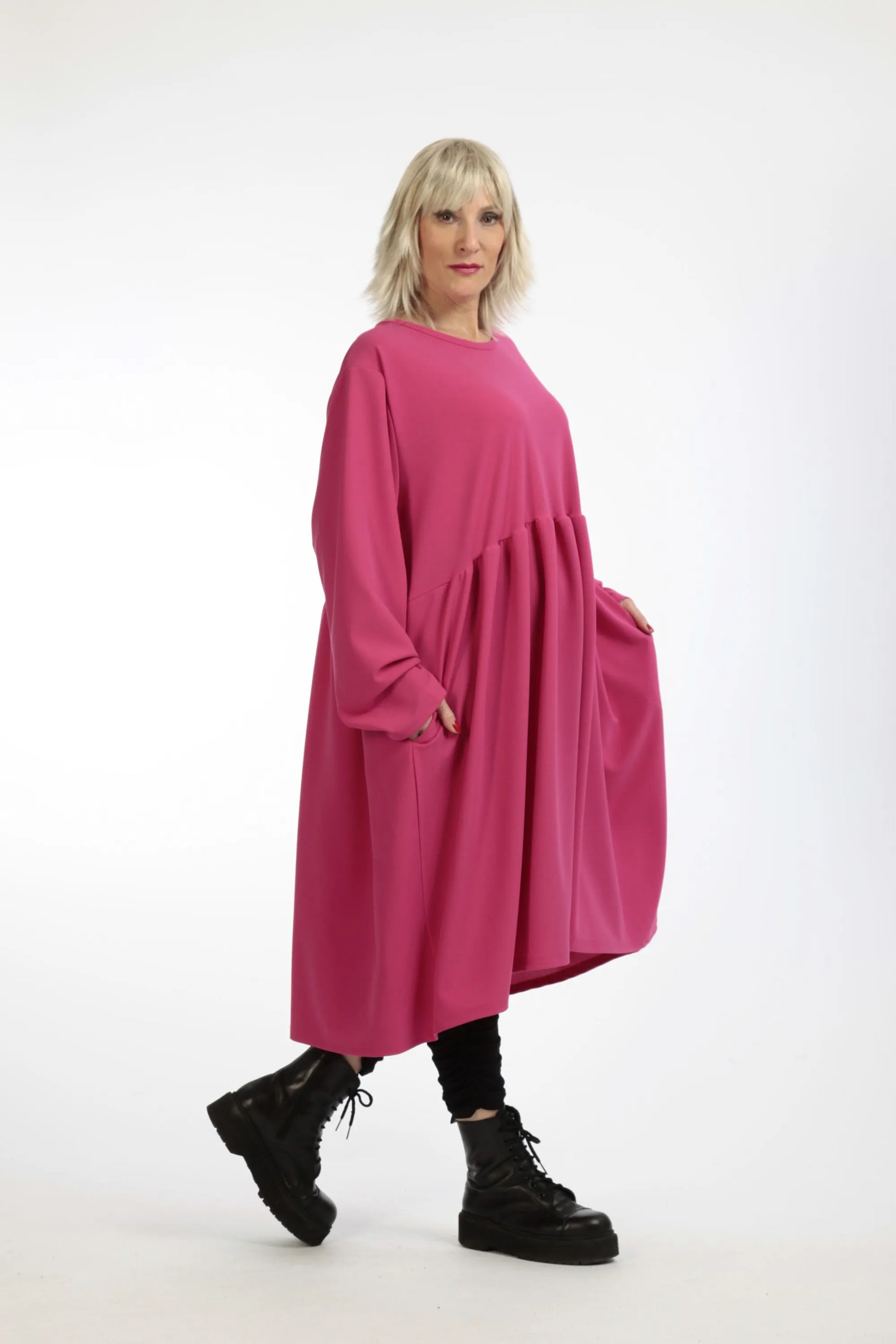  Bequemes A-Form Kleid in leuchtendem Fuchsia mit praktischen Taschen für Plus Size Fashion