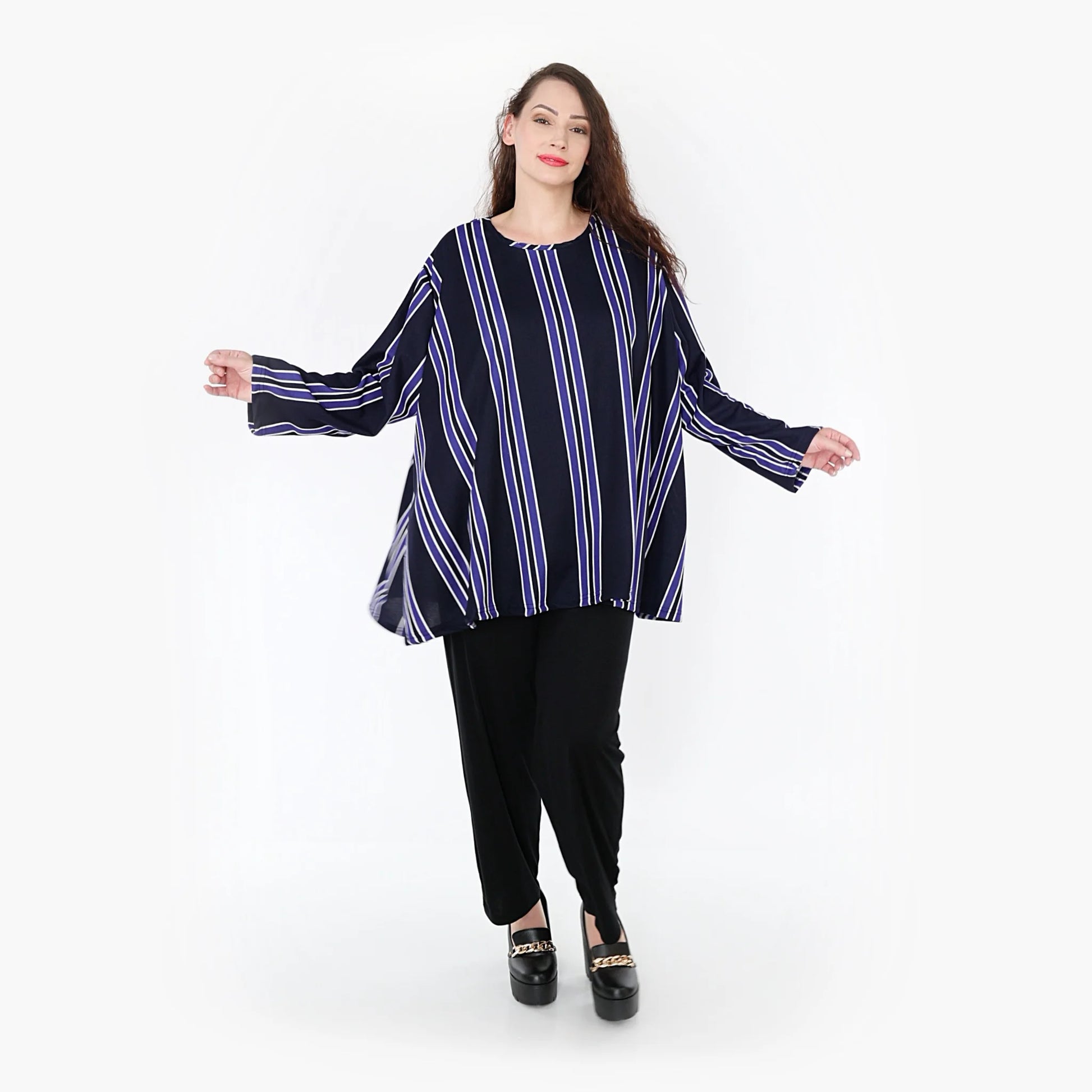  A-Form Bigshirt von AKH Fashion aus Materialmix, 1331.00593, Blau-Marine-Weiß, Ausgefallen