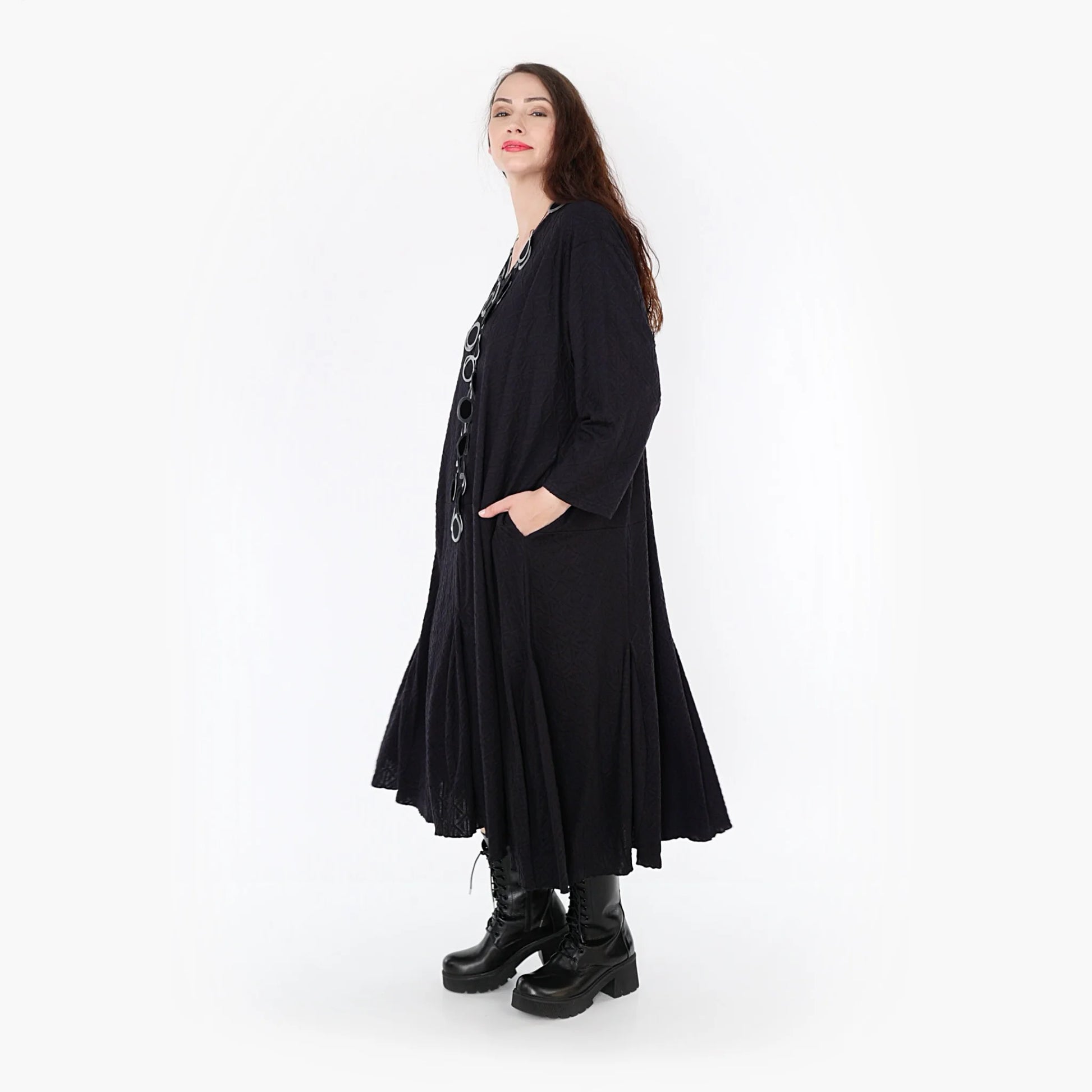  A-Form Kleid in warmem Viskosematerial mit Volante Naht und Taschen für den perfekten Look