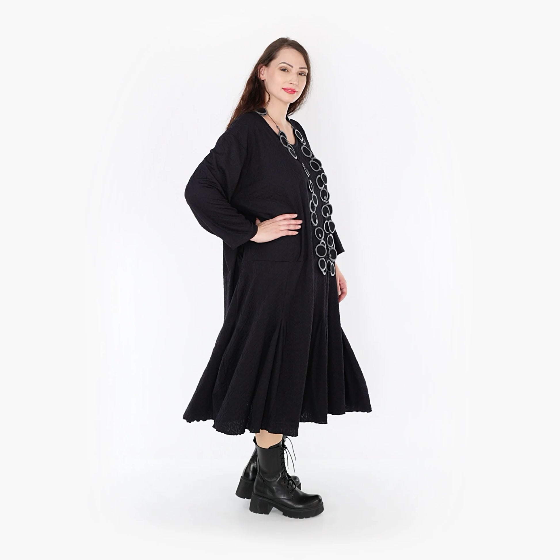  A-Form Kleid in warmem Viskosematerial mit Volante Naht und Taschen für den perfekten Look