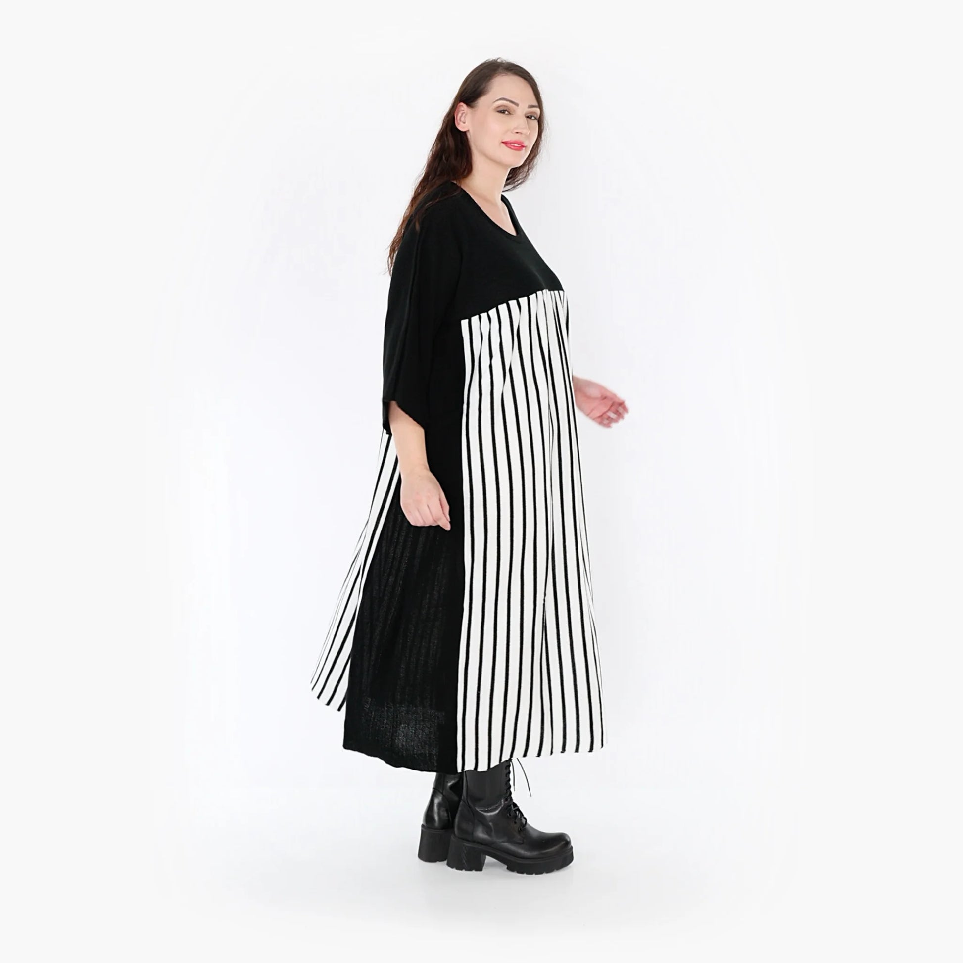  A-Form Kleid mit vertikalen Streifen in Schwarz-Weiß, 3/4-Ärmel für Plus Size Styles