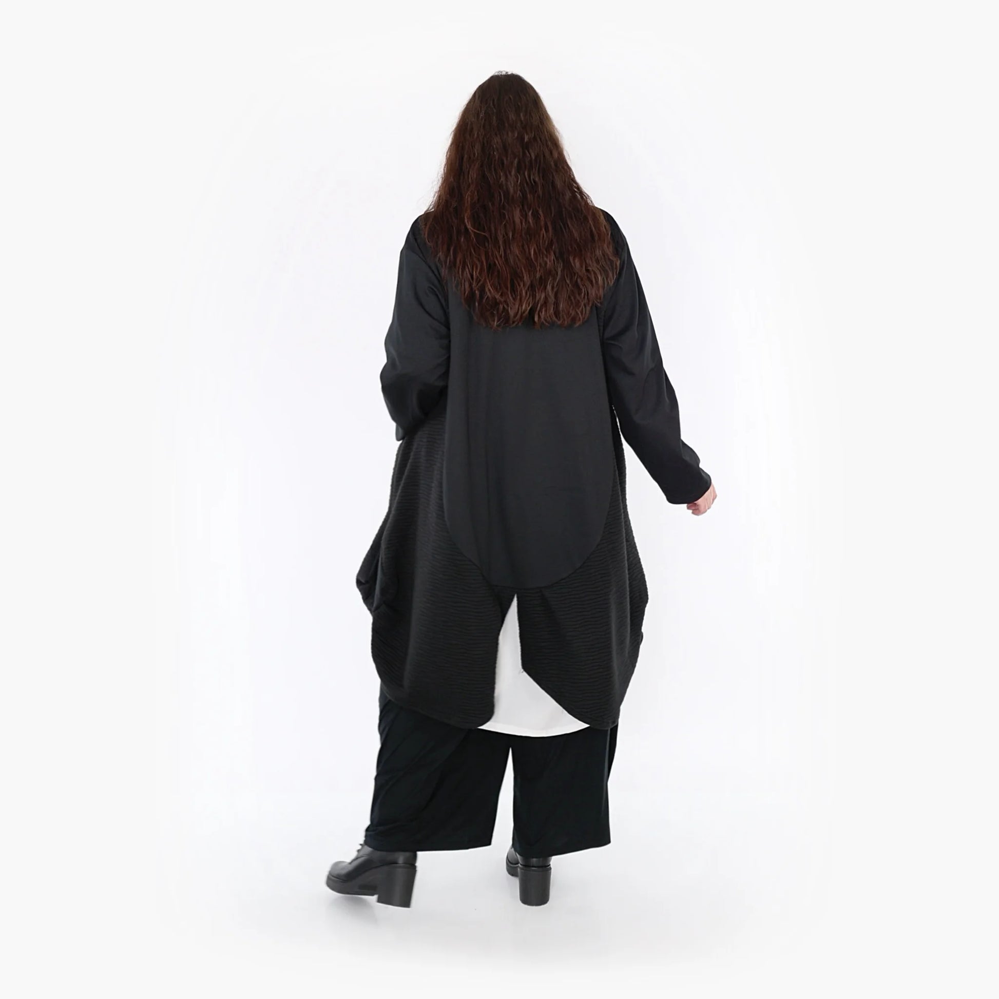  Ballonmantel im Wellenmuster für Plus Size und Oversize-Looks mit langen Ärmeln und Taschen