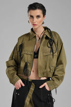  TW3 Jacke in kastiger Form, aus Polyamid, 1134, Khaki, Ausgefallen, aufwendig verarbeitet