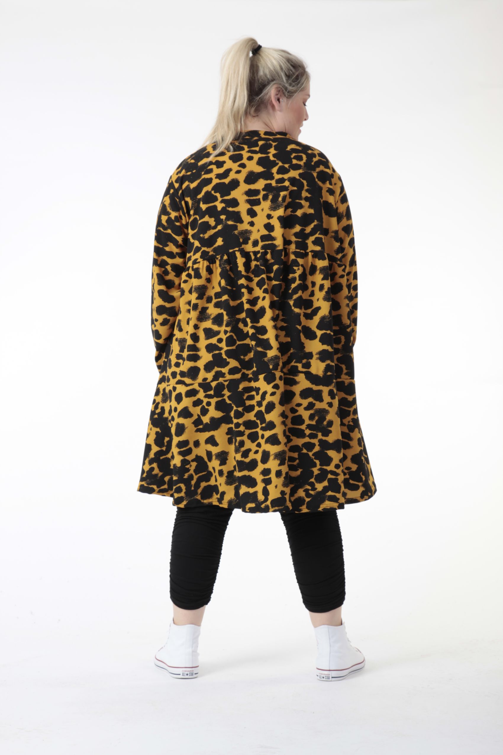  Kleid von AKH Fashion aus Viskose, 0743.06723, Schwarz-Senf, Leopard, Ausgefallen, Modern