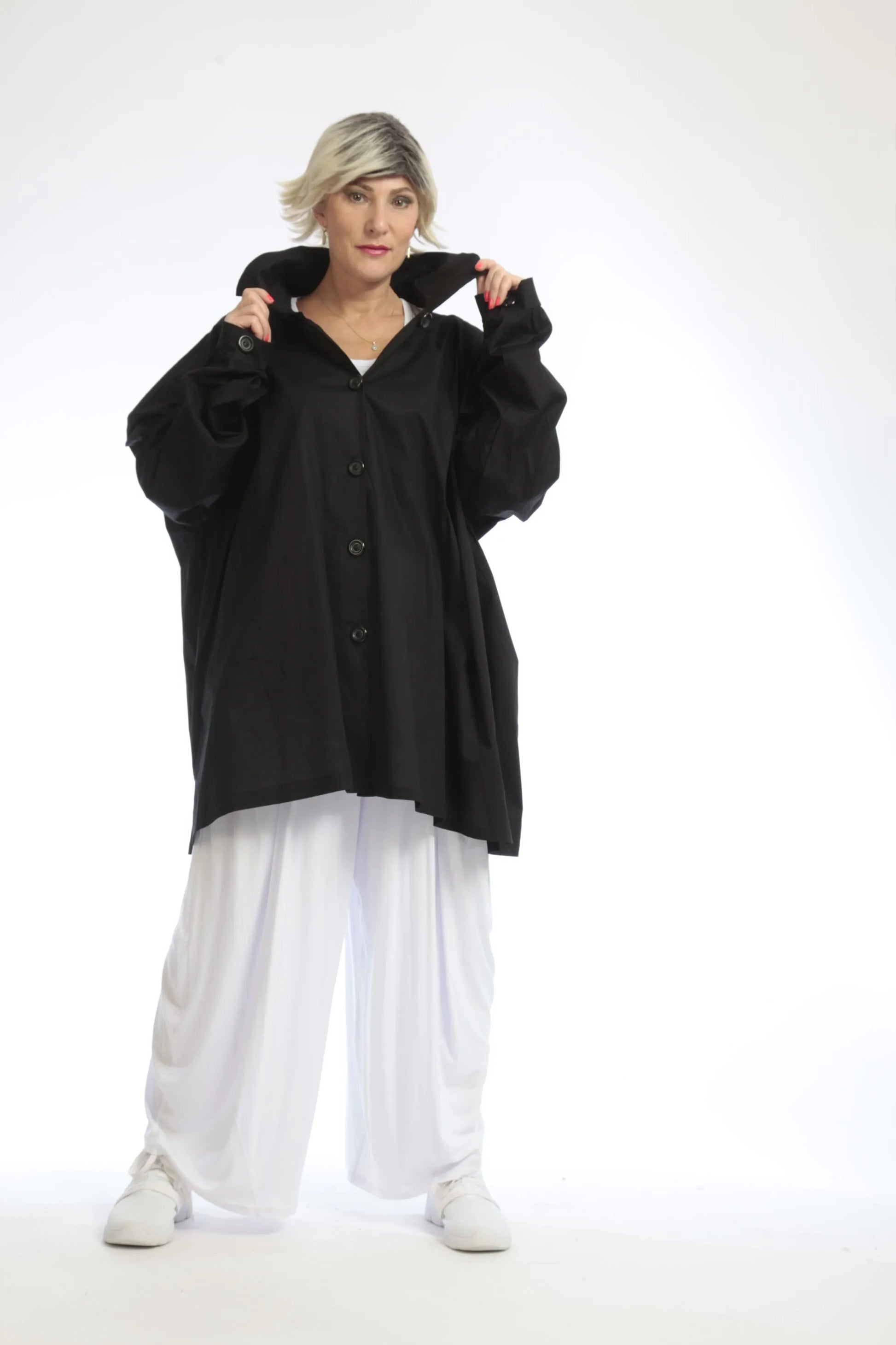  Oversize schwarze Bluse aus hochwertiger Baumwolle im sportlich-chicen Design für Lagenlook