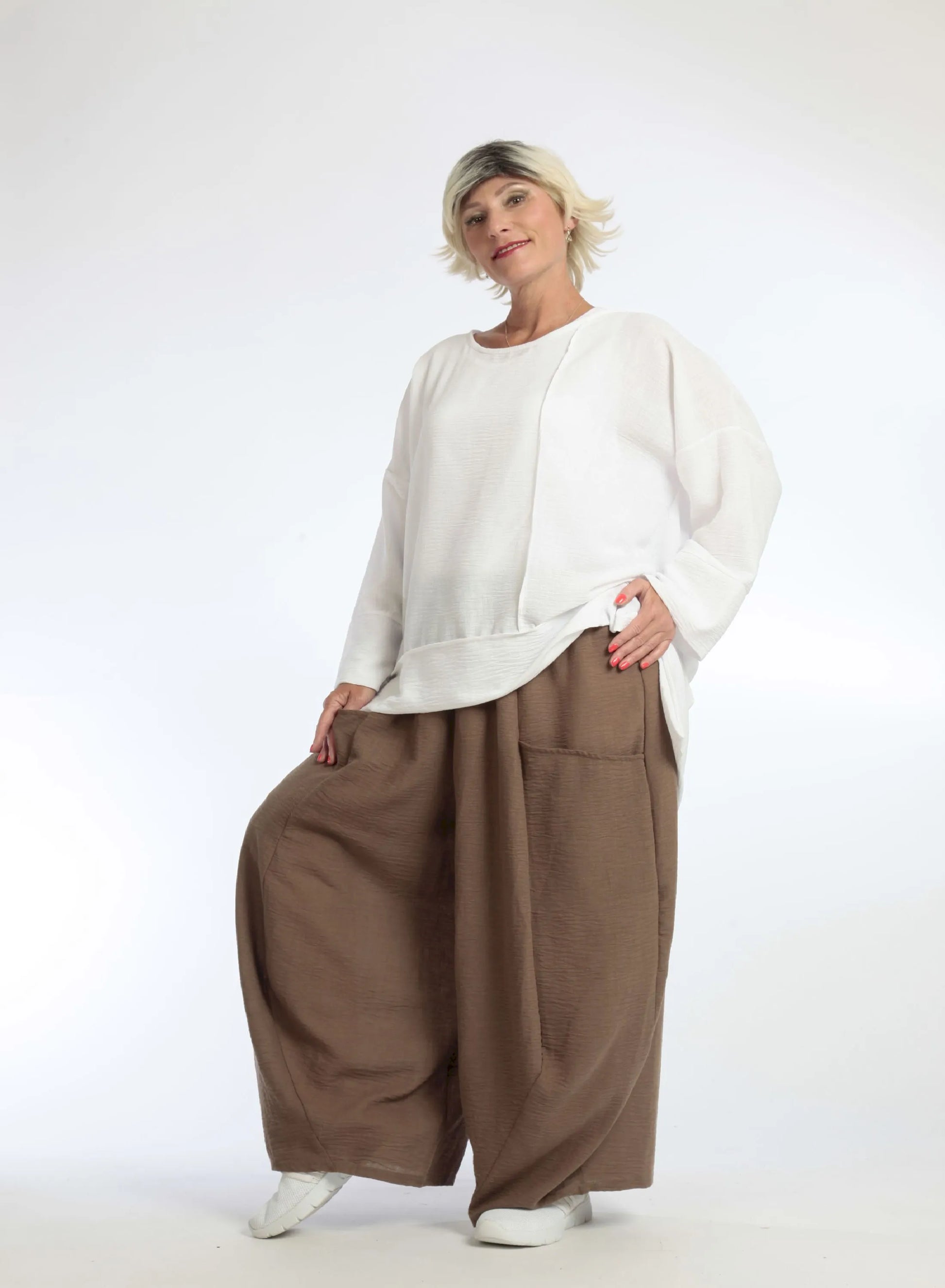  Elegante Ballonhose in sanftem Cognac mit weichem Viskose-Leinen-Mix und elastischem Bund