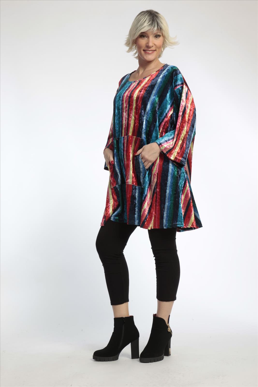  A-Form Shirt mit multicolor Streifen, 3/4 Ärmeln, oversize Schnitt für trendbewusste Plus Size Fashionistas