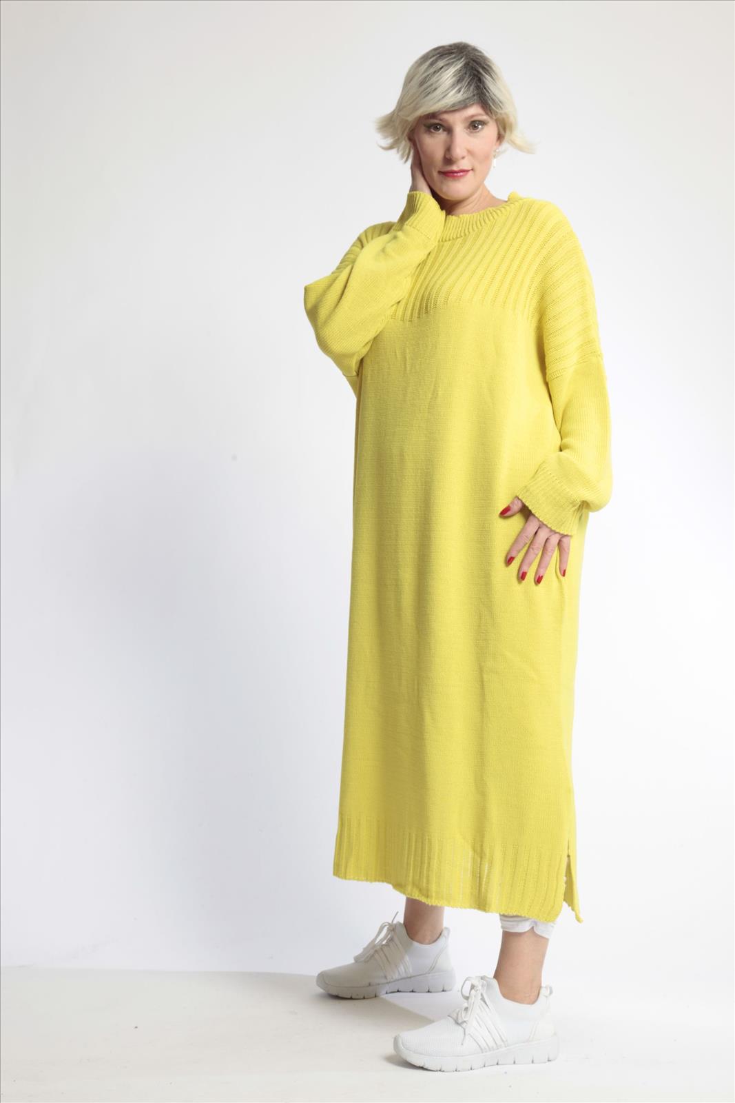  Lässiges Plus Size Kleid in frischem Kiwi-Ton mit weicher Strickqualität und long Sleeve