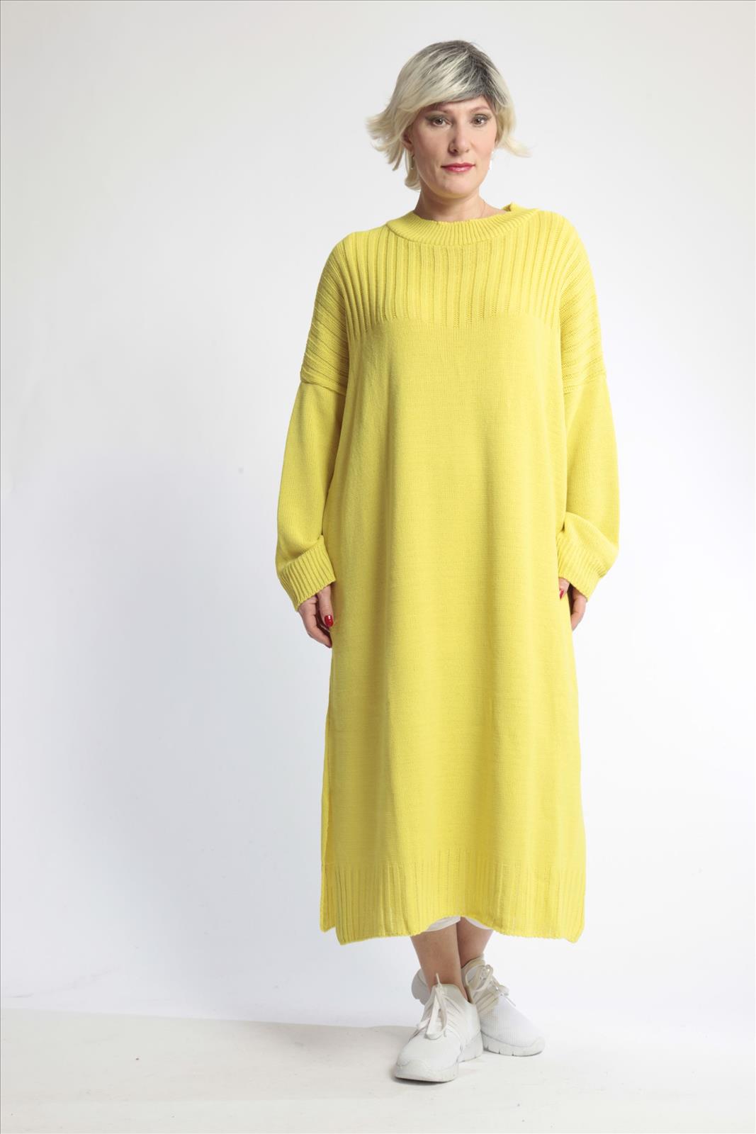  Lässiges Plus Size Kleid in frischem Kiwi-Ton mit weicher Strickqualität und long Sleeve