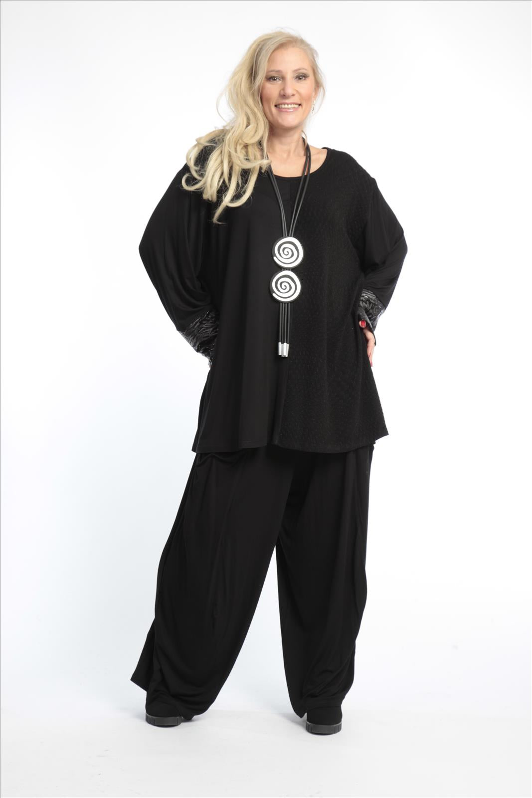  A-Form Bigshirt von AKH Fashion aus Viskose, 0781.06586, Schwarz, Unifarben, Schick, Modern