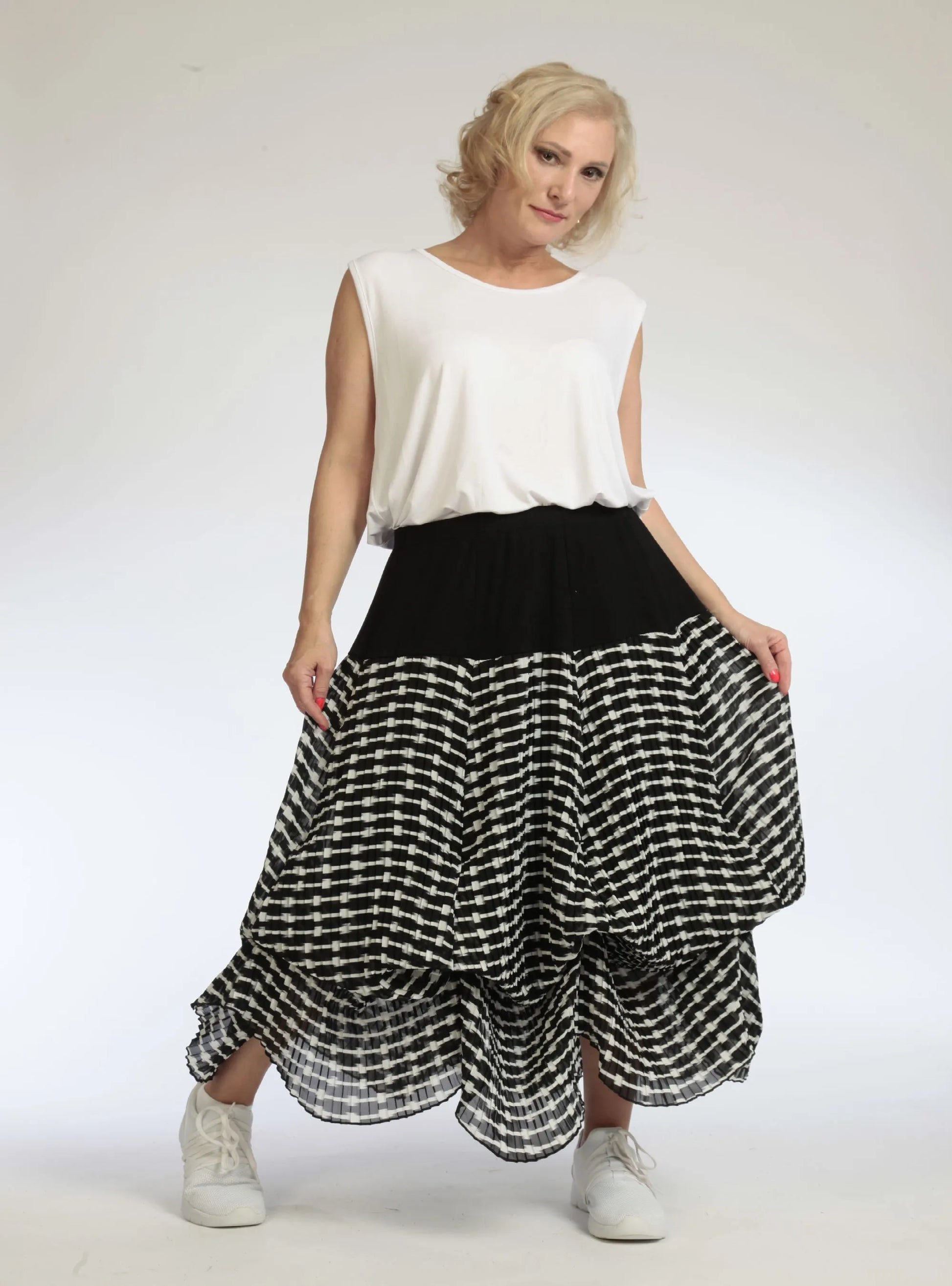  Schicker Plus Size Ballonrock im Plissee-Design mit elastischem Bund und trendigem Schwarz-Weiß-Muster