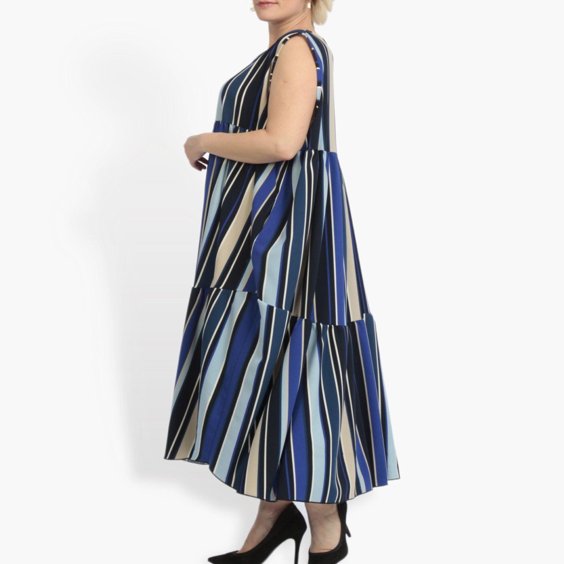  A-Form Kleid in Blau-Beige-Multi mit vertikalen Streifen, ärmellos und mit Taschen, ideal für Plus Size