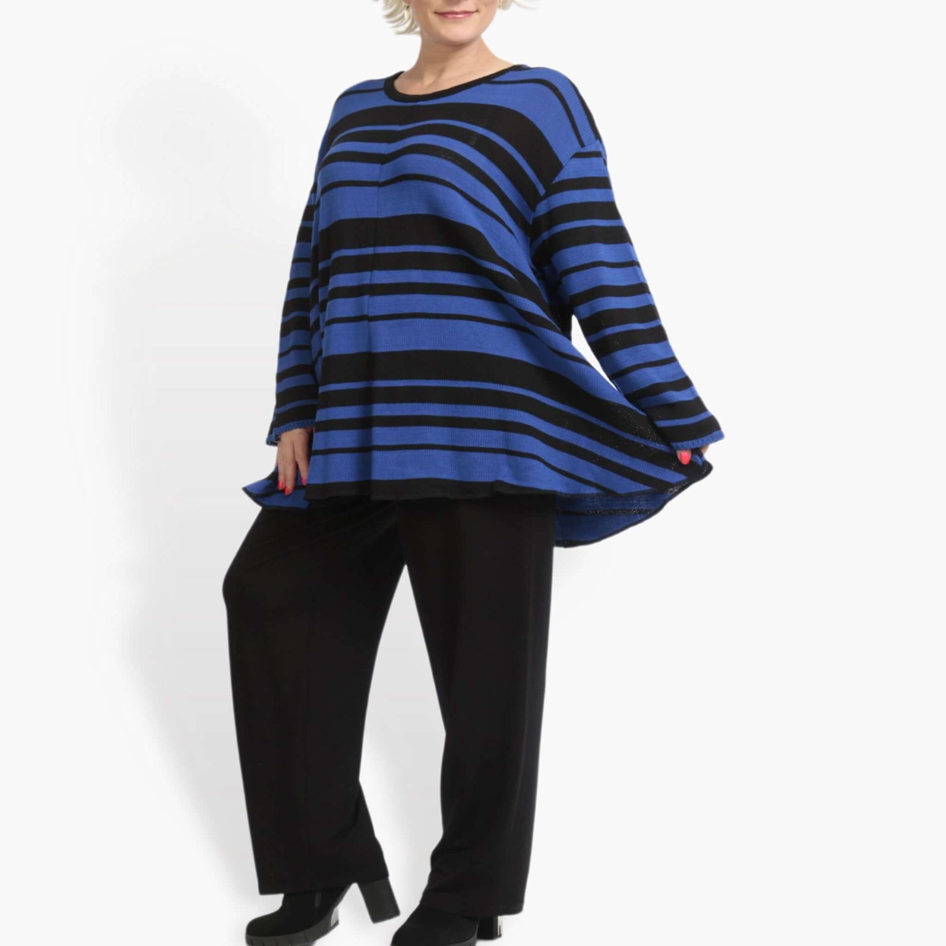  Oversized Pullover in Glocken-Form mit Blockstreifen in Schwarz und Blau für lässigen Stil