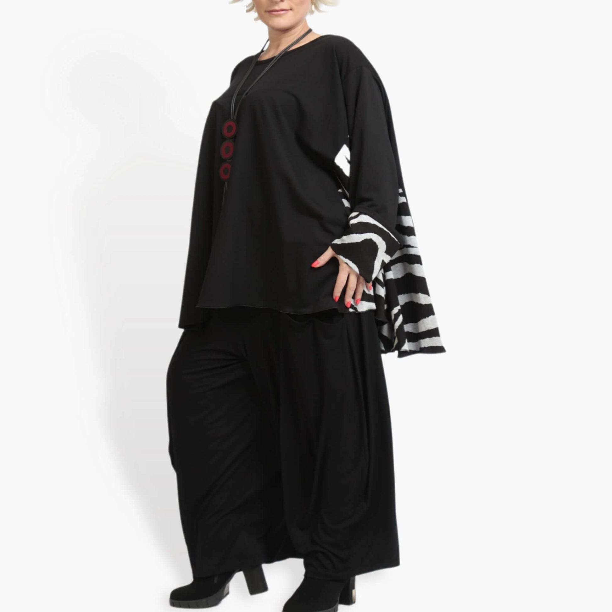  A-Form Langarmshirt mit zeitlosem Zebra-Druck in Schwarz-Grau für deinen Lagenlook