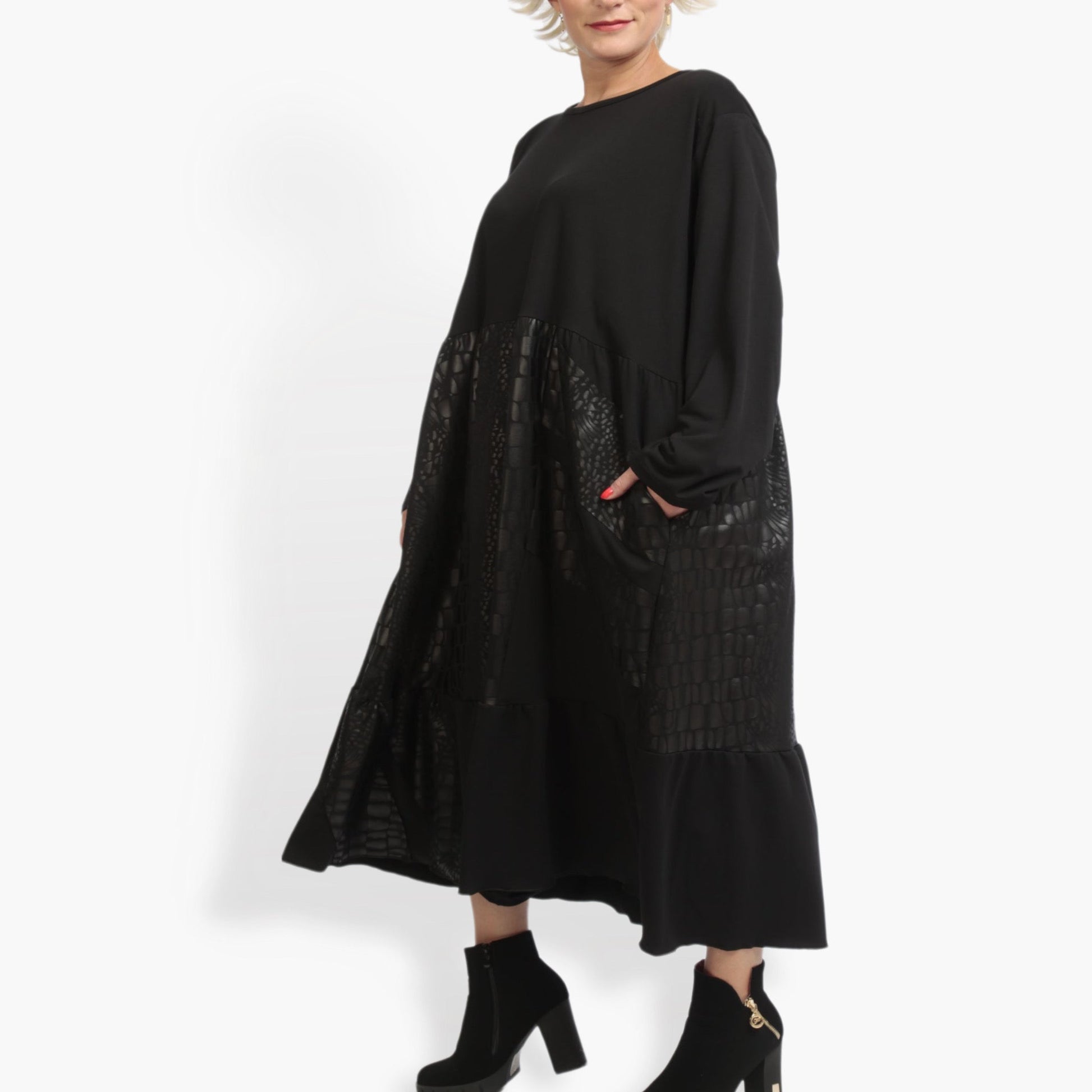  Elegantes A-Form Kleid in stilvollem Schwarz mit Reptilmuster und praktischen Seitentaschen