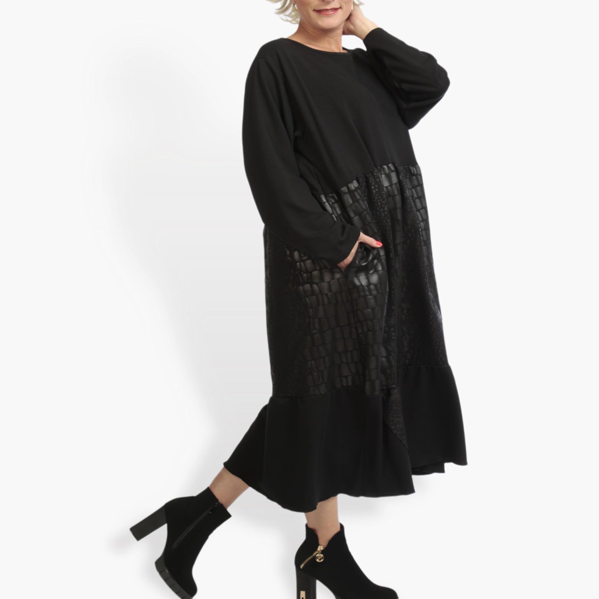  Elegantes A-Form Kleid in stilvollem Schwarz mit Reptilmuster und praktischen Seitentaschen