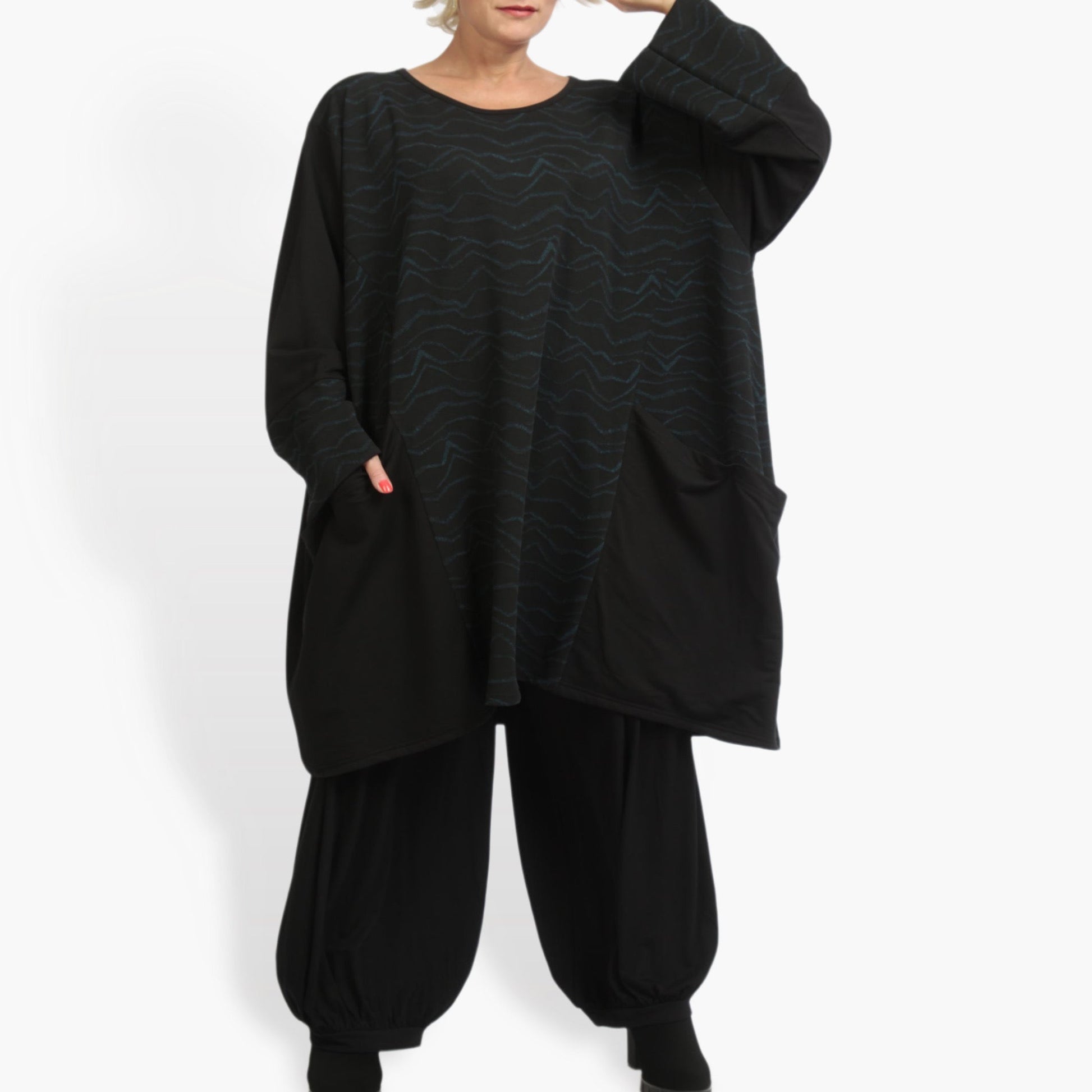  Bigshirt von AKH Fashion aus Viskose in gerader Form, 0932.06660, Schwarz-Blau, Ausgefallen