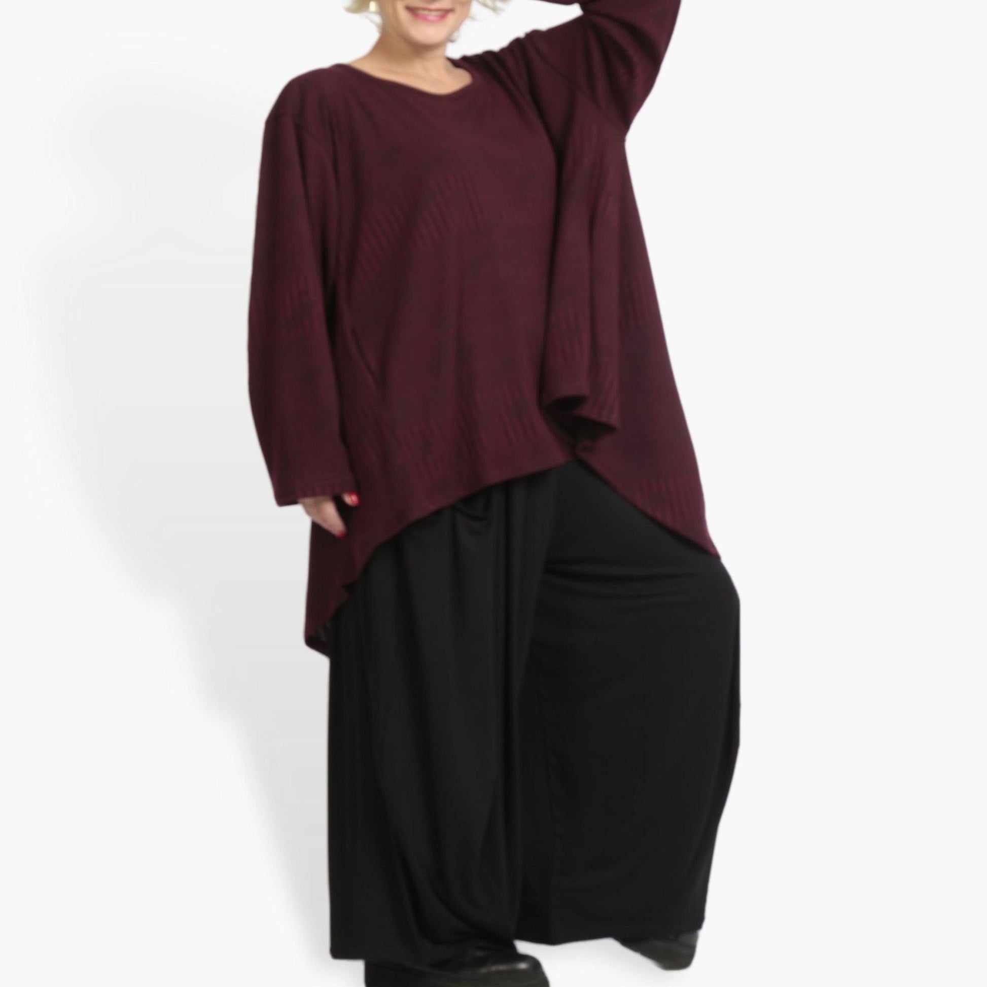  Oversize Damen Shirt in elegantem Weinrot mit lässigem Lagenlook für Plus Size Trendsetterinnen