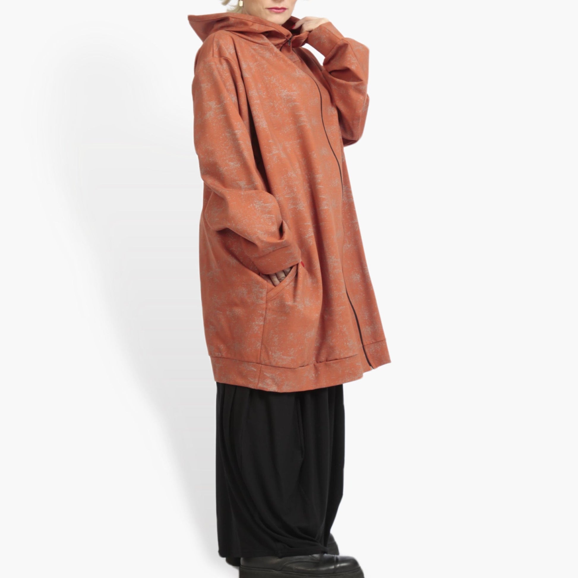  Ballonjacke in Terracotta aus hochwertigem Romanit Jersey für stilvollen Lagenlook und Plus Size