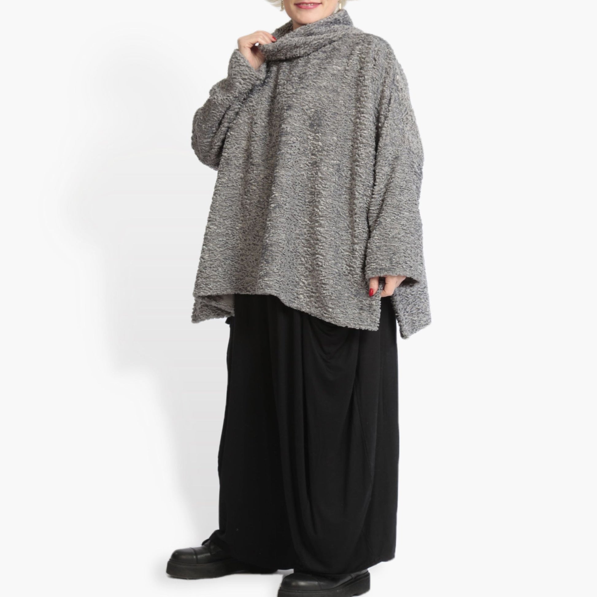  Oversized Shirt aus flauschigem Boucle für angenehme Wärme im Herbst und Winter, ideal für Lagenlook